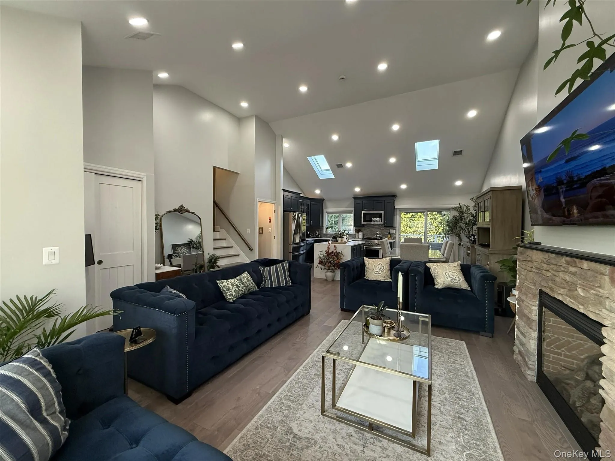 3681 Richard Lane, Hempstead, NY, 5 Bedrooms Bedrooms, 11 Rooms Rooms,3 BathroomsBathrooms,Residential,For Rent,Richard,0,1063220 3681 Richard Lane, Hempstead, NY, 5 Bedrooms Bedrooms, 11 Rooms Rooms,3 BathroomsBathrooms,Residential,For Rent,Richard,0,1063220
