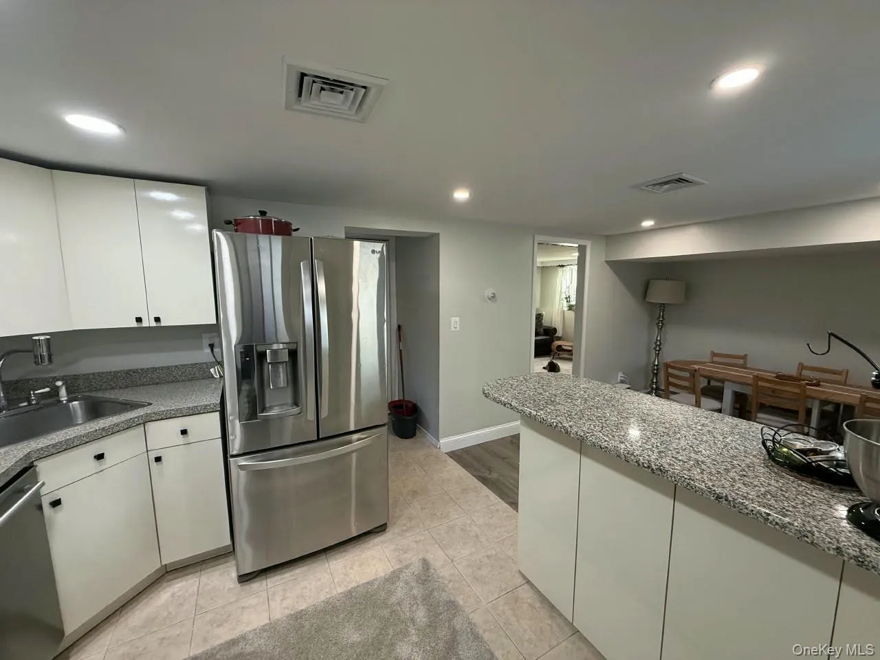 3681 Richard Lane, Hempstead, NY, 5 Bedrooms Bedrooms, 11 Rooms Rooms,3 BathroomsBathrooms,Residential,For Rent,Richard,0,1063220 3681 Richard Lane, Hempstead, NY, 5 Bedrooms Bedrooms, 11 Rooms Rooms,3 BathroomsBathrooms,Residential,For Rent,Richard,0,1063220