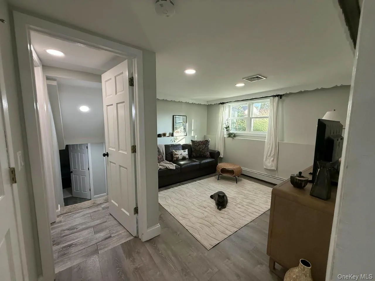 3681 Richard Lane, Hempstead, NY, 5 Bedrooms Bedrooms, 11 Rooms Rooms,3 BathroomsBathrooms,Residential,For Rent,Richard,0,1063220 3681 Richard Lane, Hempstead, NY, 5 Bedrooms Bedrooms, 11 Rooms Rooms,3 BathroomsBathrooms,Residential,For Rent,Richard,0,1063220