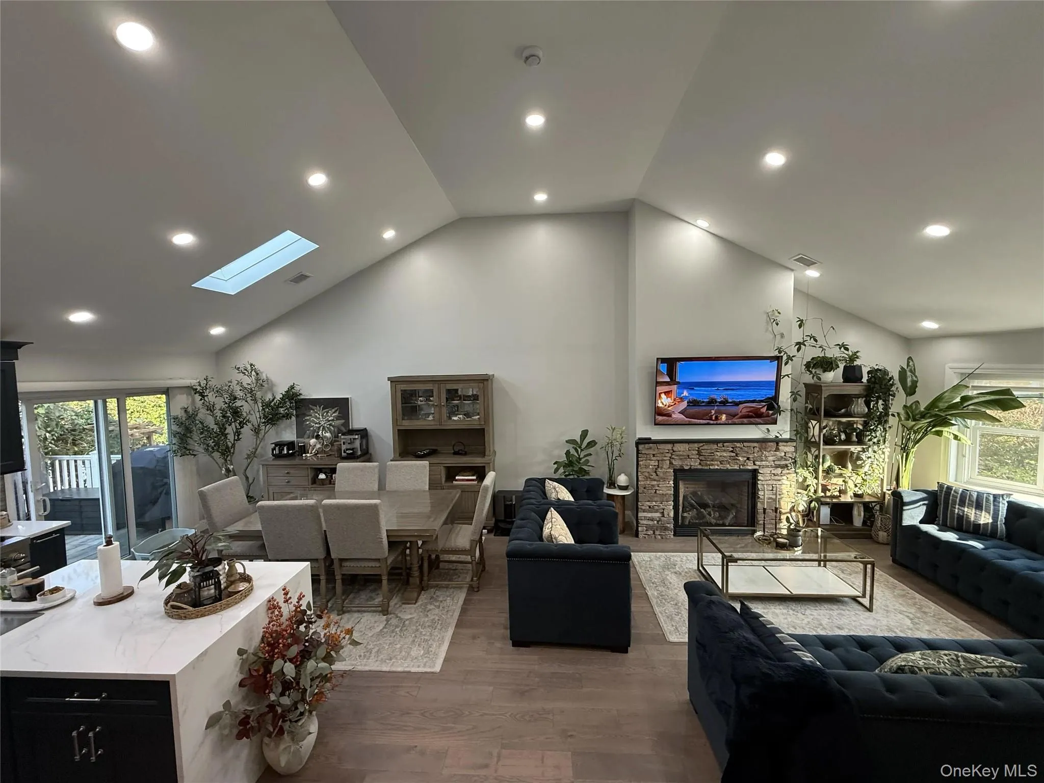 3681 Richard Lane, Hempstead, NY, 5 Bedrooms Bedrooms, 11 Rooms Rooms,3 BathroomsBathrooms,Residential,For Rent,Richard,0,1063220 3681 Richard Lane, Hempstead, NY, 5 Bedrooms Bedrooms, 11 Rooms Rooms,3 BathroomsBathrooms,Residential,For Rent,Richard,0,1063220