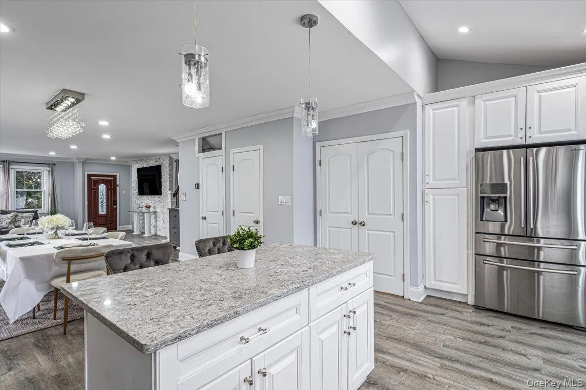224 Oak Street, Hempstead, NY, 3 Bedrooms Bedrooms, 6 Rooms Rooms,3 BathroomsBathrooms,Residential,For Rent,Oak,0,1063221 224 Oak Street, Hempstead, NY, 3 Bedrooms Bedrooms, 6 Rooms Rooms,3 BathroomsBathrooms,Residential,For Rent,Oak,0,1063221