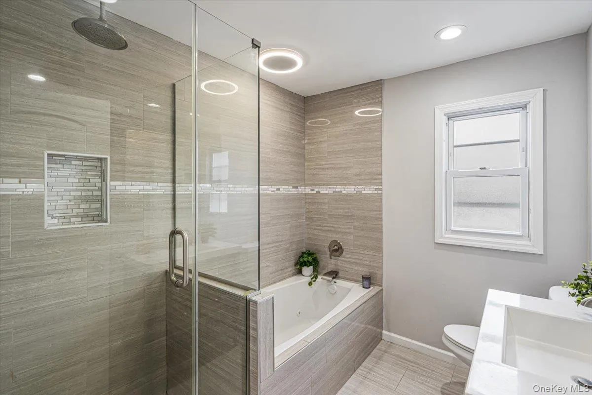 224 Oak Street, Hempstead, NY, 3 Bedrooms Bedrooms, 6 Rooms Rooms,3 BathroomsBathrooms,Residential,For Rent,Oak,0,1063221 224 Oak Street, Hempstead, NY, 3 Bedrooms Bedrooms, 6 Rooms Rooms,3 BathroomsBathrooms,Residential,For Rent,Oak,0,1063221
