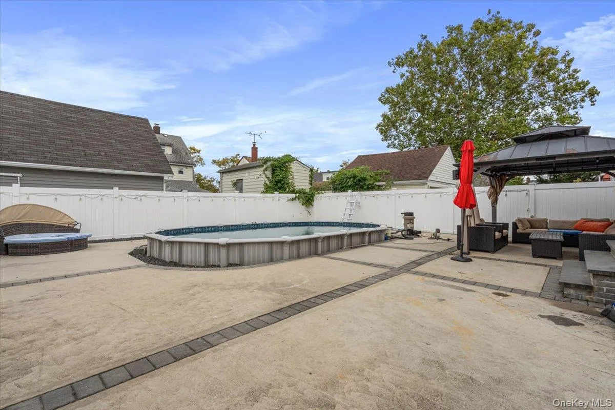 224 Oak Street, Hempstead, NY, 3 Bedrooms Bedrooms, 6 Rooms Rooms,3 BathroomsBathrooms,Residential,For Rent,Oak,0,1063221 224 Oak Street, Hempstead, NY, 3 Bedrooms Bedrooms, 6 Rooms Rooms,3 BathroomsBathrooms,Residential,For Rent,Oak,0,1063221