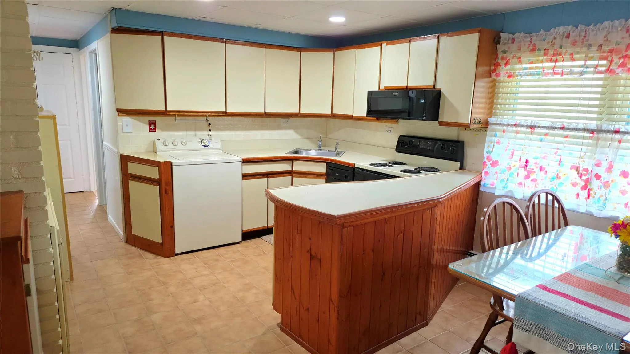 91 Bobolink Lane, Hempstead, NY, 2 Bedrooms Bedrooms, 5 Rooms Rooms,1 BathroomBathrooms,Residential Lease,For Rent,Bobolink,0,1063224 91 Bobolink Lane, Hempstead, NY, 2 Bedrooms Bedrooms, 5 Rooms Rooms,1 BathroomBathrooms,Residential Lease,For Rent,Bobolink,0,1063224