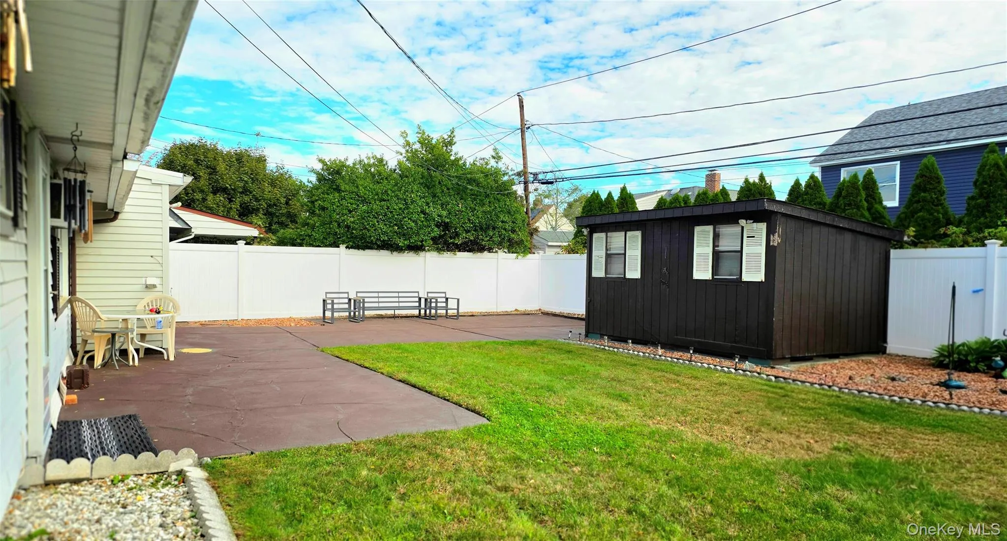 Full Access to Backyard Full Access to Backyard