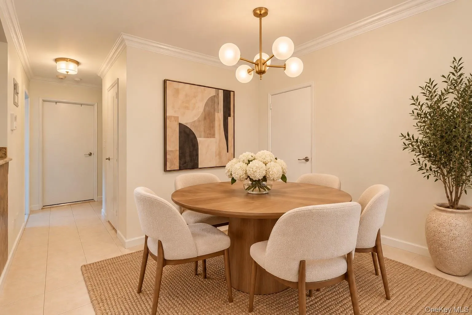 Virtually staged Dining Room Virtually staged Dining Room