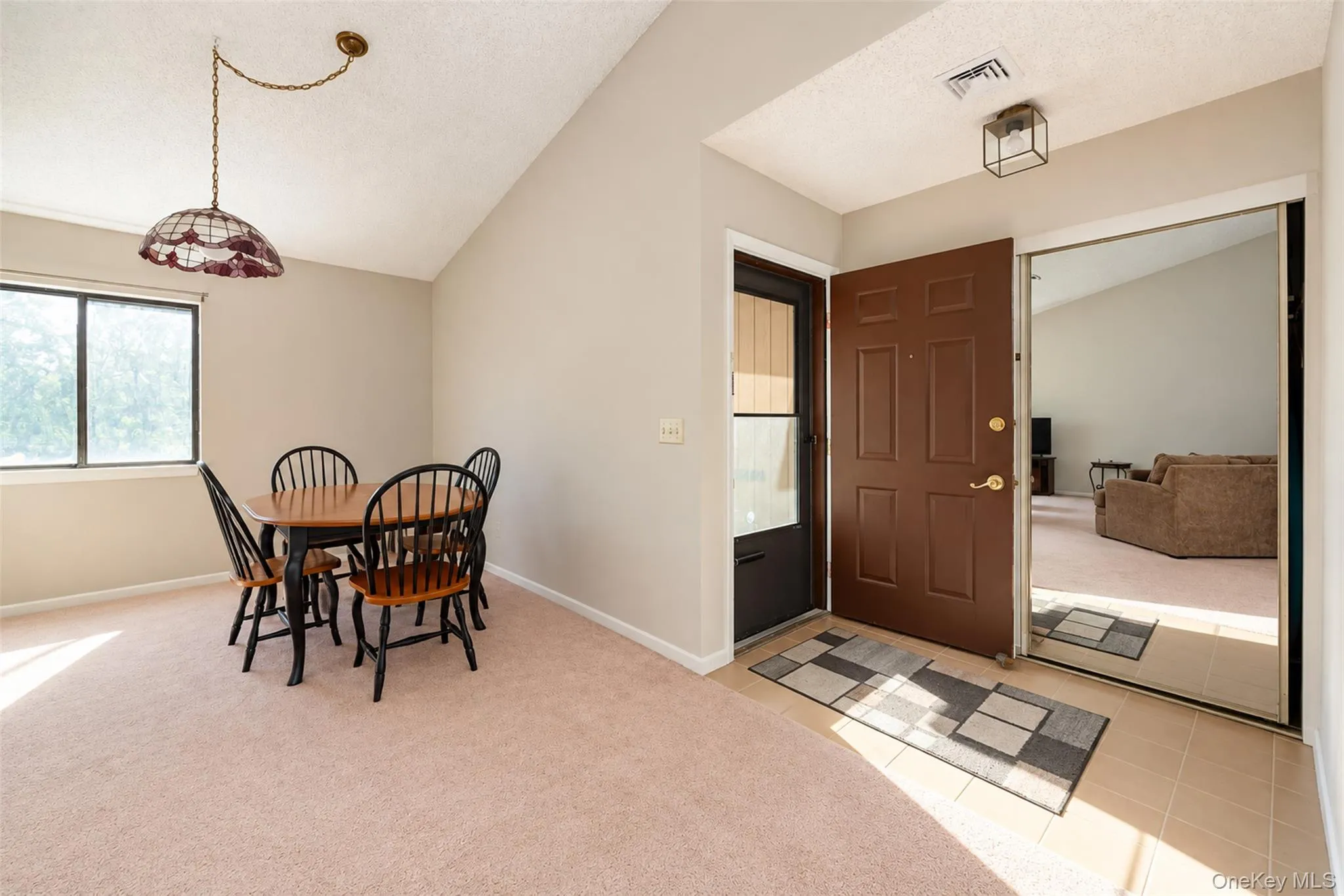 4004 Deer Path, Poughkeepsie, NY, 2 Bedrooms Bedrooms, 5 Rooms Rooms,1 BathroomBathrooms,Residential,For Rent,Deer,0,1063229 4004 Deer Path, Poughkeepsie, NY, 2 Bedrooms Bedrooms, 5 Rooms Rooms,1 BathroomBathrooms,Residential,For Rent,Deer,0,1063229