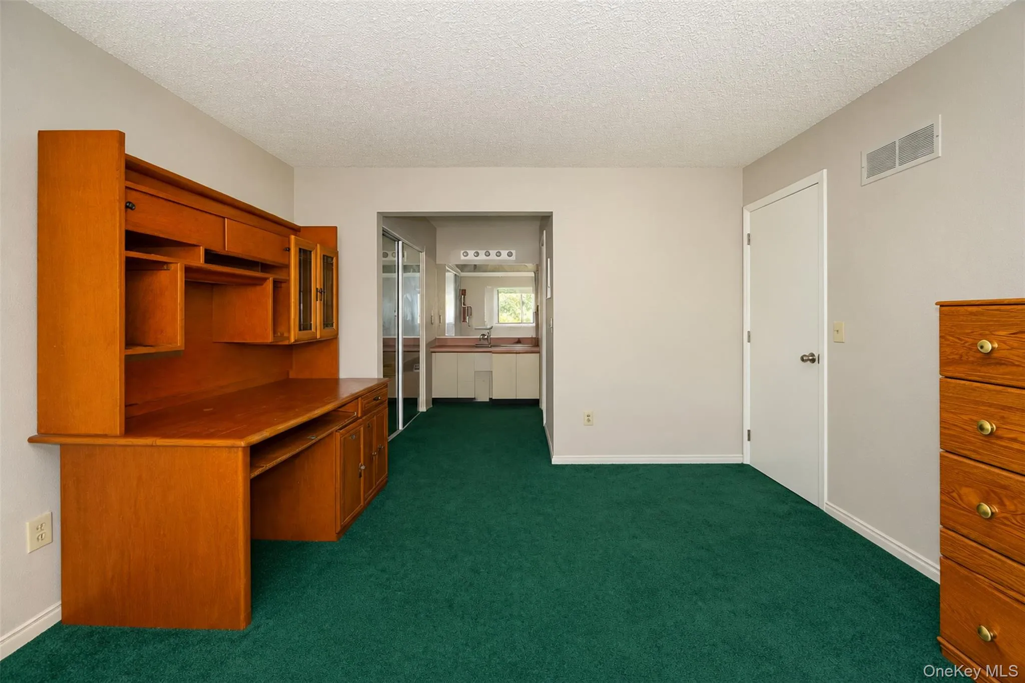 4004 Deer Path, Poughkeepsie, NY, 2 Bedrooms Bedrooms, 5 Rooms Rooms,1 BathroomBathrooms,Residential,For Rent,Deer,0,1063229 4004 Deer Path, Poughkeepsie, NY, 2 Bedrooms Bedrooms, 5 Rooms Rooms,1 BathroomBathrooms,Residential,For Rent,Deer,0,1063229