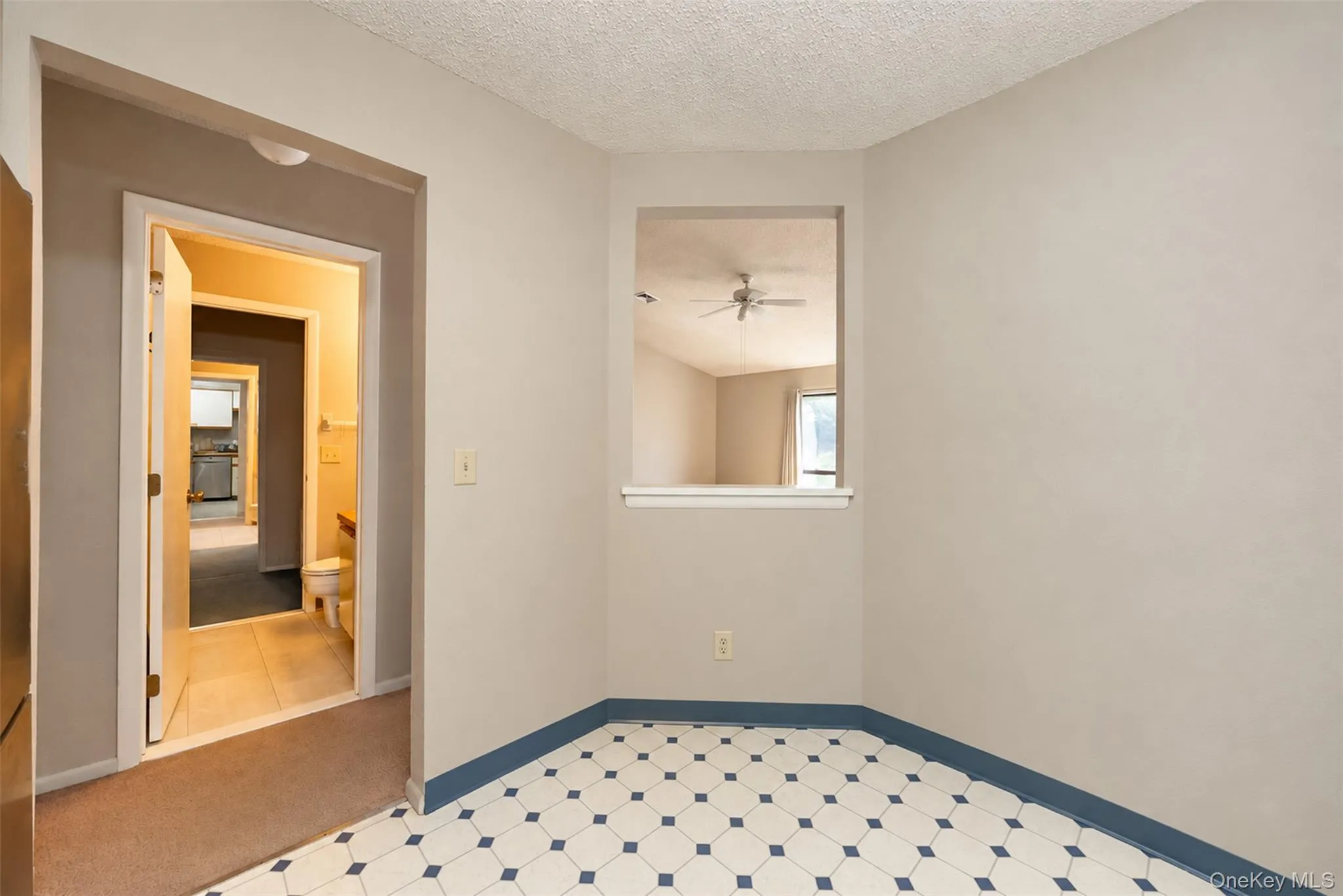 4004 Deer Path, Poughkeepsie, NY, 2 Bedrooms Bedrooms, 5 Rooms Rooms,1 BathroomBathrooms,Residential,For Rent,Deer,0,1063229 4004 Deer Path, Poughkeepsie, NY, 2 Bedrooms Bedrooms, 5 Rooms Rooms,1 BathroomBathrooms,Residential,For Rent,Deer,0,1063229