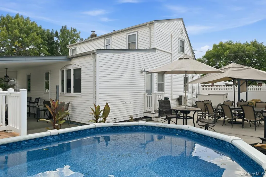 980 Washington Avenue, Hempstead, NY, 4 Bedrooms Bedrooms, 8 Rooms Rooms,2 BathroomsBathrooms,Residential,For Rent,Washington,0,1063230 980 Washington Avenue, Hempstead, NY, 4 Bedrooms Bedrooms, 8 Rooms Rooms,2 BathroomsBathrooms,Residential,For Rent,Washington,0,1063230