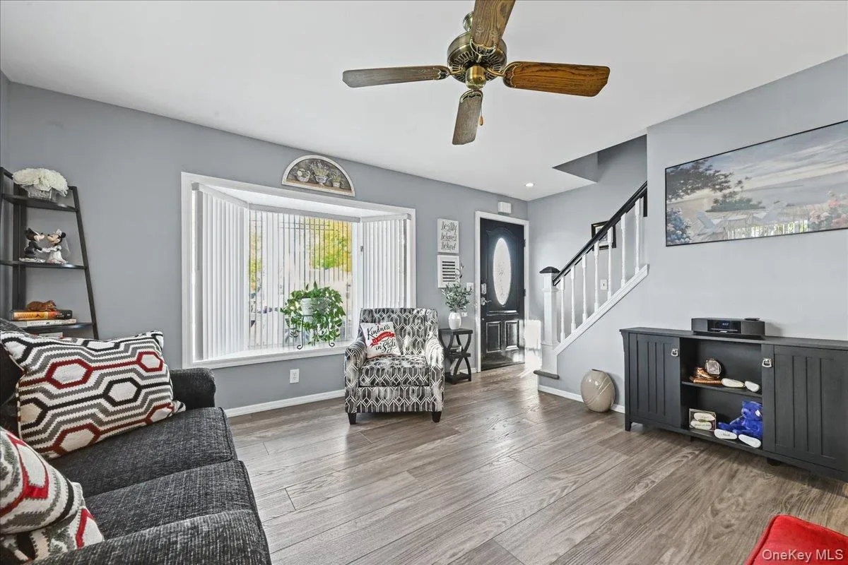 980 Washington Avenue, Hempstead, NY, 4 Bedrooms Bedrooms, 8 Rooms Rooms,2 BathroomsBathrooms,Residential,For Rent,Washington,0,1063230 980 Washington Avenue, Hempstead, NY, 4 Bedrooms Bedrooms, 8 Rooms Rooms,2 BathroomsBathrooms,Residential,For Rent,Washington,0,1063230