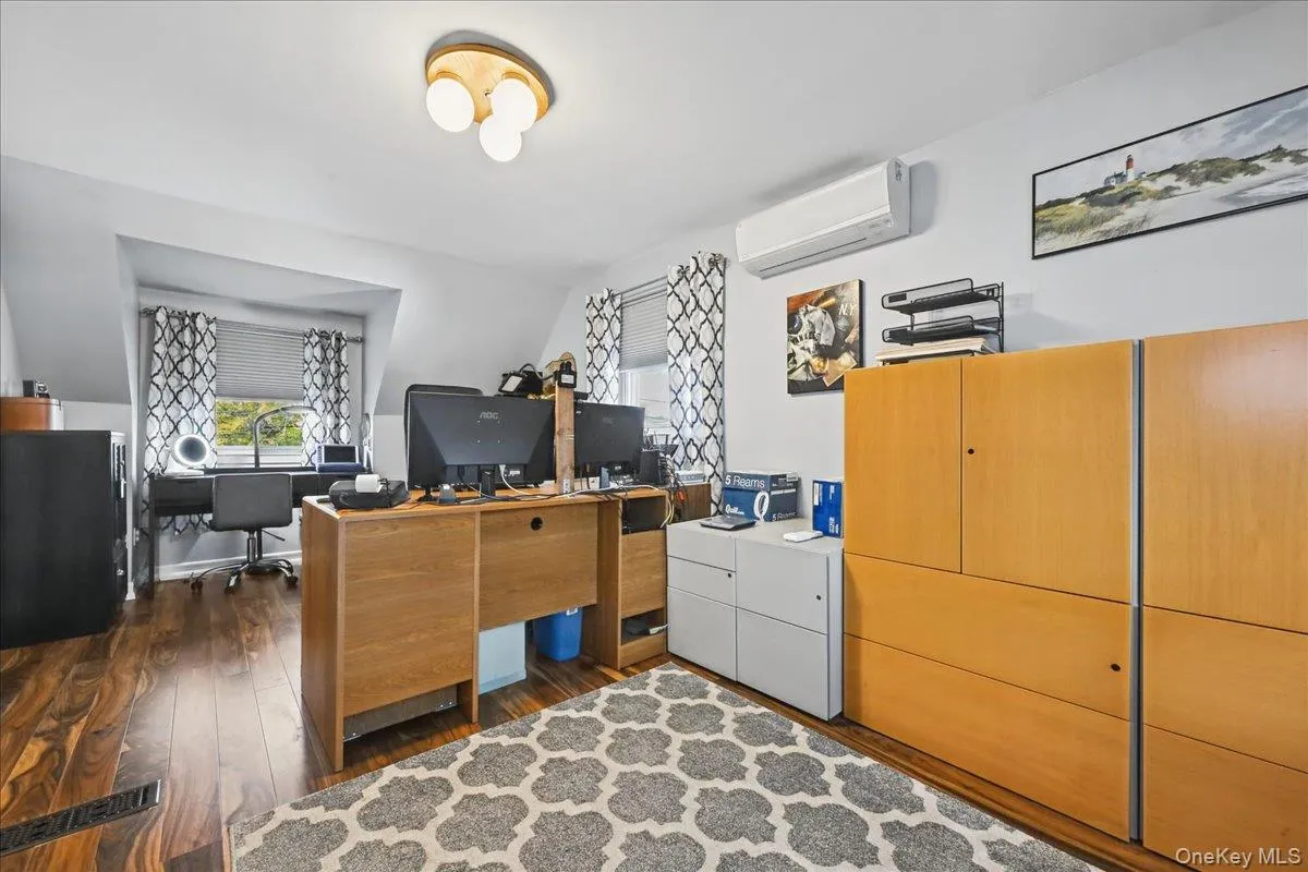 980 Washington Avenue, Hempstead, NY, 4 Bedrooms Bedrooms, 8 Rooms Rooms,2 BathroomsBathrooms,Residential,For Rent,Washington,0,1063230 980 Washington Avenue, Hempstead, NY, 4 Bedrooms Bedrooms, 8 Rooms Rooms,2 BathroomsBathrooms,Residential,For Rent,Washington,0,1063230