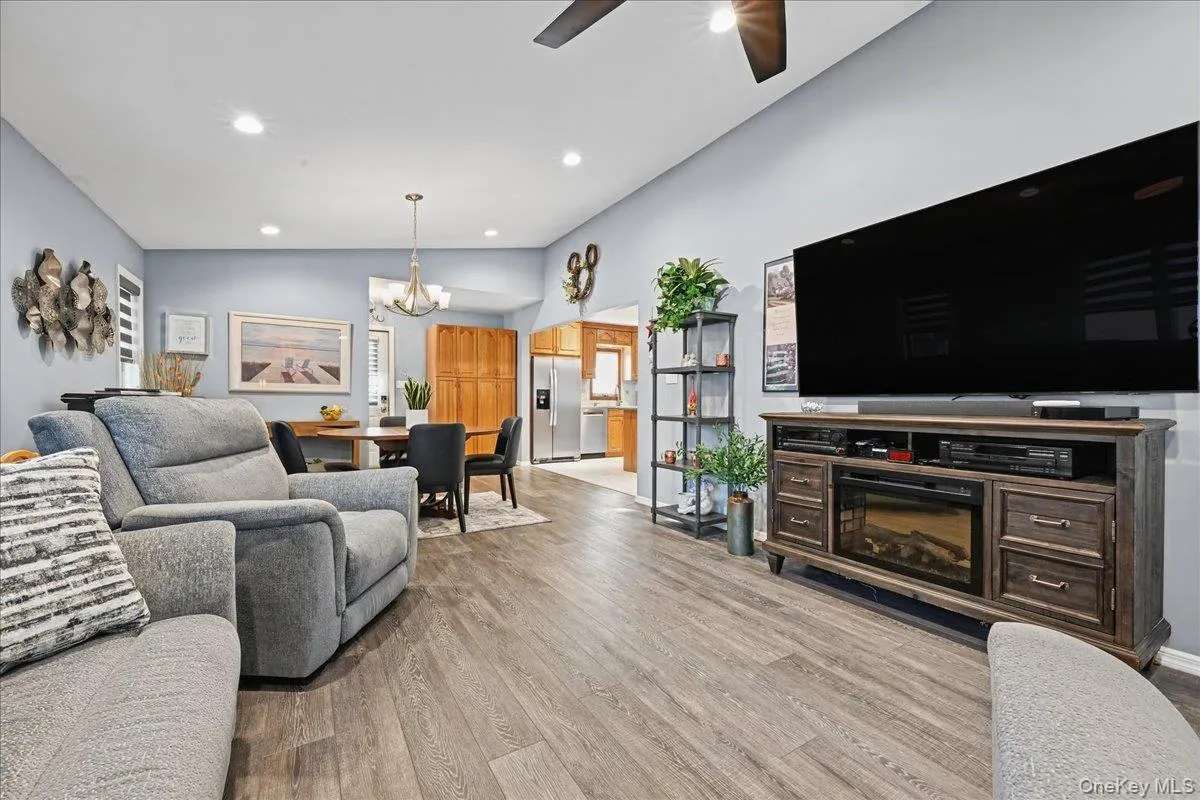 980 Washington Avenue, Hempstead, NY, 4 Bedrooms Bedrooms, 8 Rooms Rooms,2 BathroomsBathrooms,Residential,For Rent,Washington,0,1063230 980 Washington Avenue, Hempstead, NY, 4 Bedrooms Bedrooms, 8 Rooms Rooms,2 BathroomsBathrooms,Residential,For Rent,Washington,0,1063230