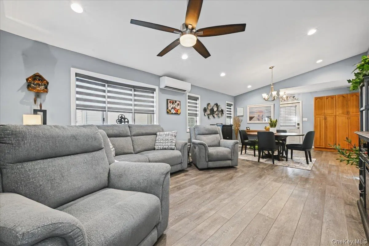 980 Washington Avenue, Hempstead, NY, 4 Bedrooms Bedrooms, 8 Rooms Rooms,2 BathroomsBathrooms,Residential,For Rent,Washington,0,1063230 980 Washington Avenue, Hempstead, NY, 4 Bedrooms Bedrooms, 8 Rooms Rooms,2 BathroomsBathrooms,Residential,For Rent,Washington,0,1063230