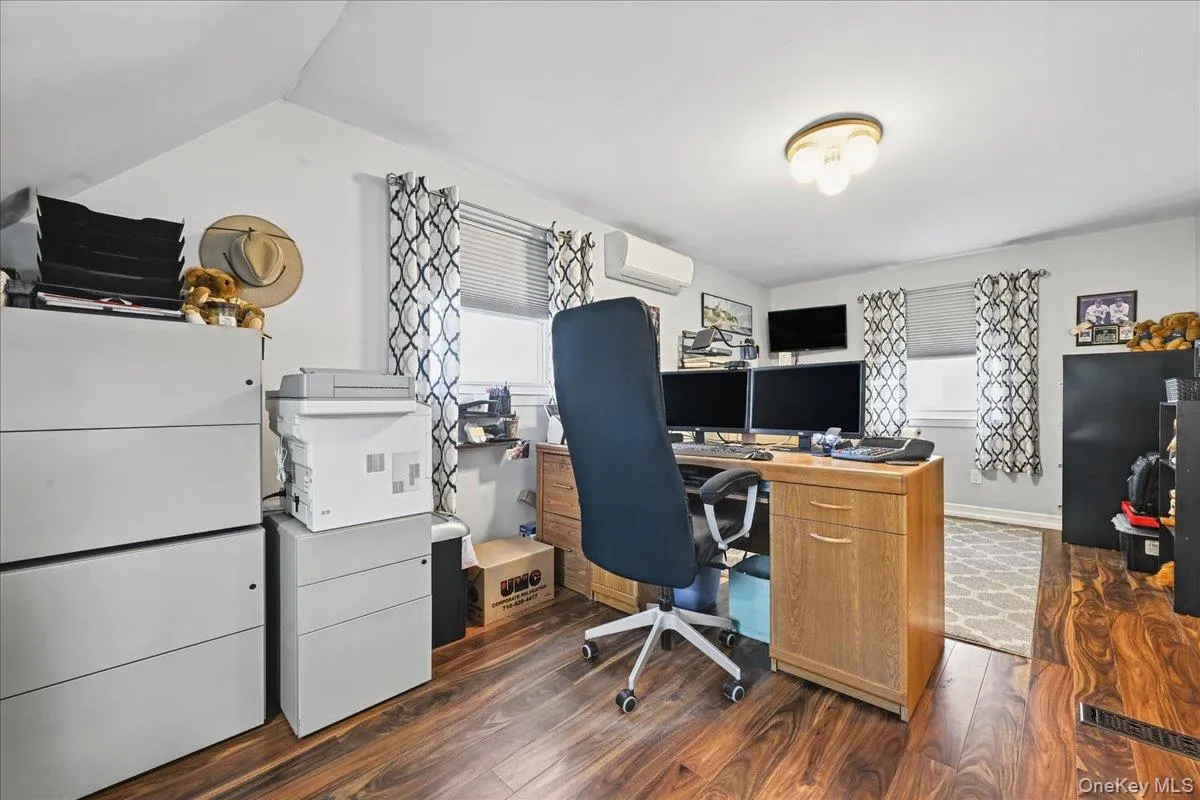 980 Washington Avenue, Hempstead, NY, 4 Bedrooms Bedrooms, 8 Rooms Rooms,2 BathroomsBathrooms,Residential,For Rent,Washington,0,1063230 980 Washington Avenue, Hempstead, NY, 4 Bedrooms Bedrooms, 8 Rooms Rooms,2 BathroomsBathrooms,Residential,For Rent,Washington,0,1063230