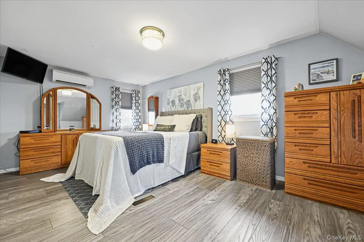 980 Washington Avenue, Hempstead, NY, 4 Bedrooms Bedrooms, 8 Rooms Rooms,2 BathroomsBathrooms,Residential,For Rent,Washington,0,1063230 980 Washington Avenue, Hempstead, NY, 4 Bedrooms Bedrooms, 8 Rooms Rooms,2 BathroomsBathrooms,Residential,For Rent,Washington,0,1063230