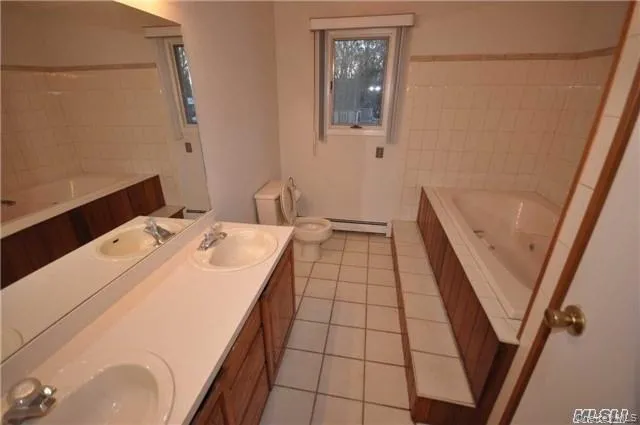 18 Larsen Avenue, Smithtown, NY, 4 Bedrooms Bedrooms, 7 Rooms Rooms,2 BathroomsBathrooms,Residential,For Rent,Larsen,0,1063231 18 Larsen Avenue, Smithtown, NY, 4 Bedrooms Bedrooms, 7 Rooms Rooms,2 BathroomsBathrooms,Residential,For Rent,Larsen,0,1063231