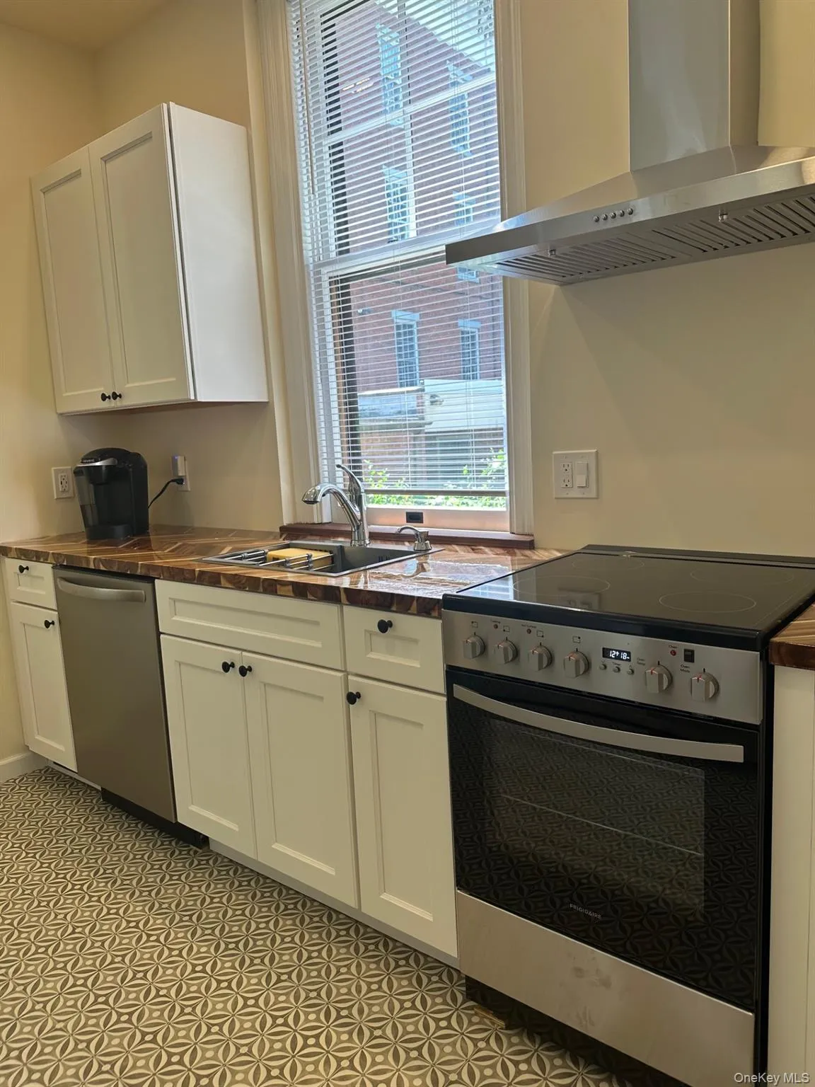 48 Hamilton Street, Poughkeepsie, NY, 1 Bedroom Bedrooms, 3 Room Rooms,1 BathroomBathrooms,Residential Lease,For Rent,Hamilton,0,1063232 48 Hamilton Street, Poughkeepsie, NY, 1 Bedroom Bedrooms, 3 Room Rooms,1 BathroomBathrooms,Residential Lease,For Rent,Hamilton,0,1063232