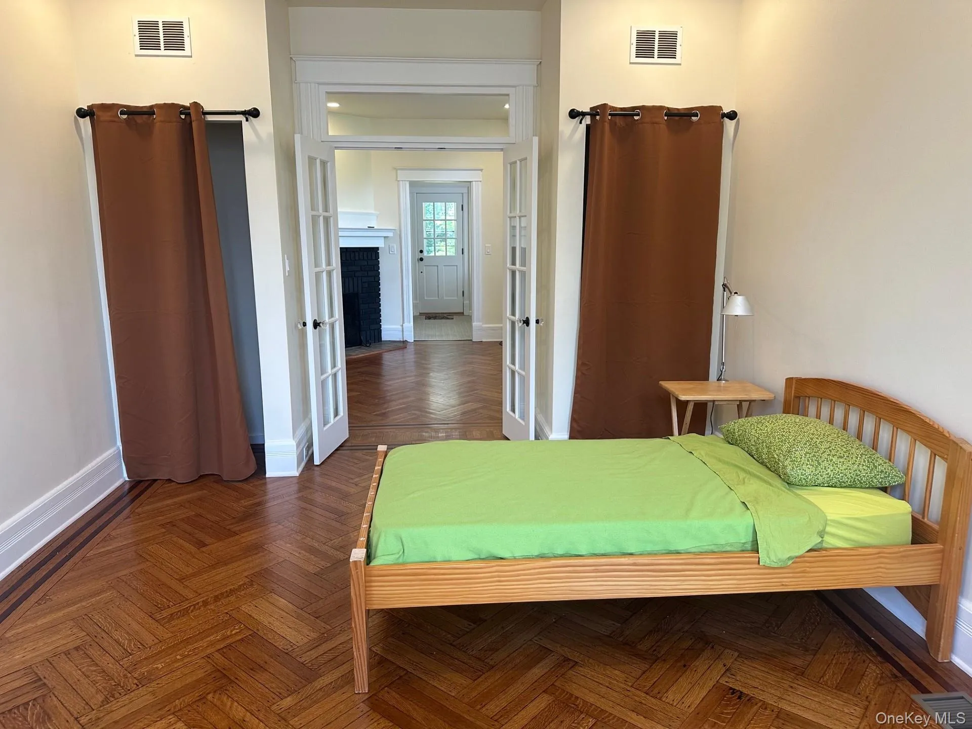 48 Hamilton Street, Poughkeepsie, NY, 1 Bedroom Bedrooms, 3 Room Rooms,1 BathroomBathrooms,Residential Lease,For Rent,Hamilton,0,1063232 48 Hamilton Street, Poughkeepsie, NY, 1 Bedroom Bedrooms, 3 Room Rooms,1 BathroomBathrooms,Residential Lease,For Rent,Hamilton,0,1063232
