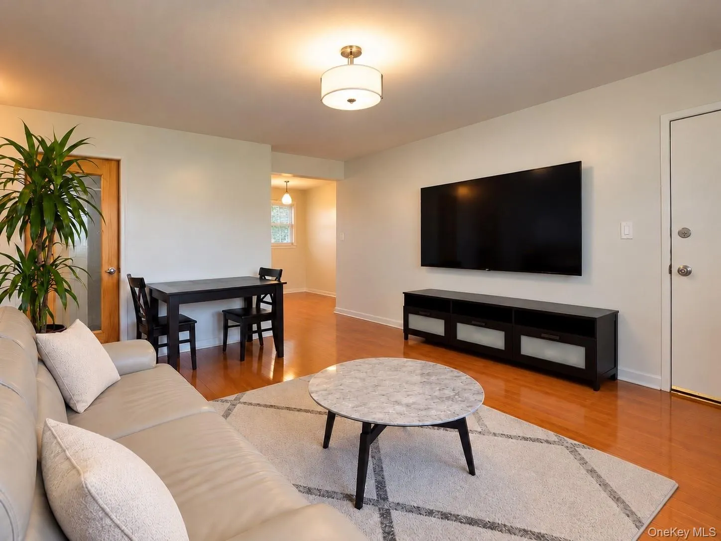 136-51 Jewel Ave, New York, NY, 2 Bedrooms Bedrooms, 5 Rooms Rooms,1 BathroomBathrooms,Residential,For Rent,Jewel Ave,0,1063233 136-51 Jewel Ave, New York, NY, 2 Bedrooms Bedrooms, 5 Rooms Rooms,1 BathroomBathrooms,Residential,For Rent,Jewel Ave,0,1063233