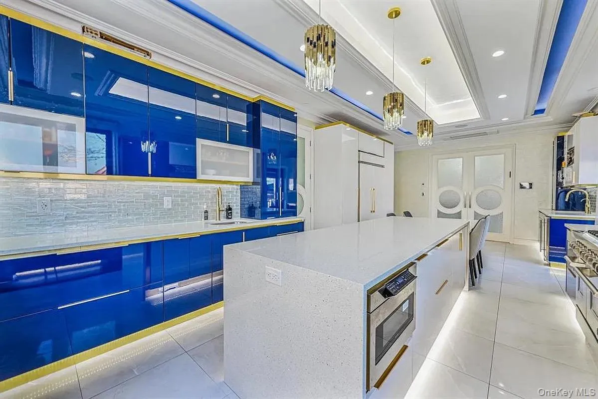 9921 62nd Drive, New York, NY, 7 Bedrooms Bedrooms, 12 Rooms Rooms,4 BathroomsBathrooms,Residential Lease,For Rent,62nd,0,1063234 9921 62nd Drive, New York, NY, 7 Bedrooms Bedrooms, 12 Rooms Rooms,4 BathroomsBathrooms,Residential Lease,For Rent,62nd,0,1063234