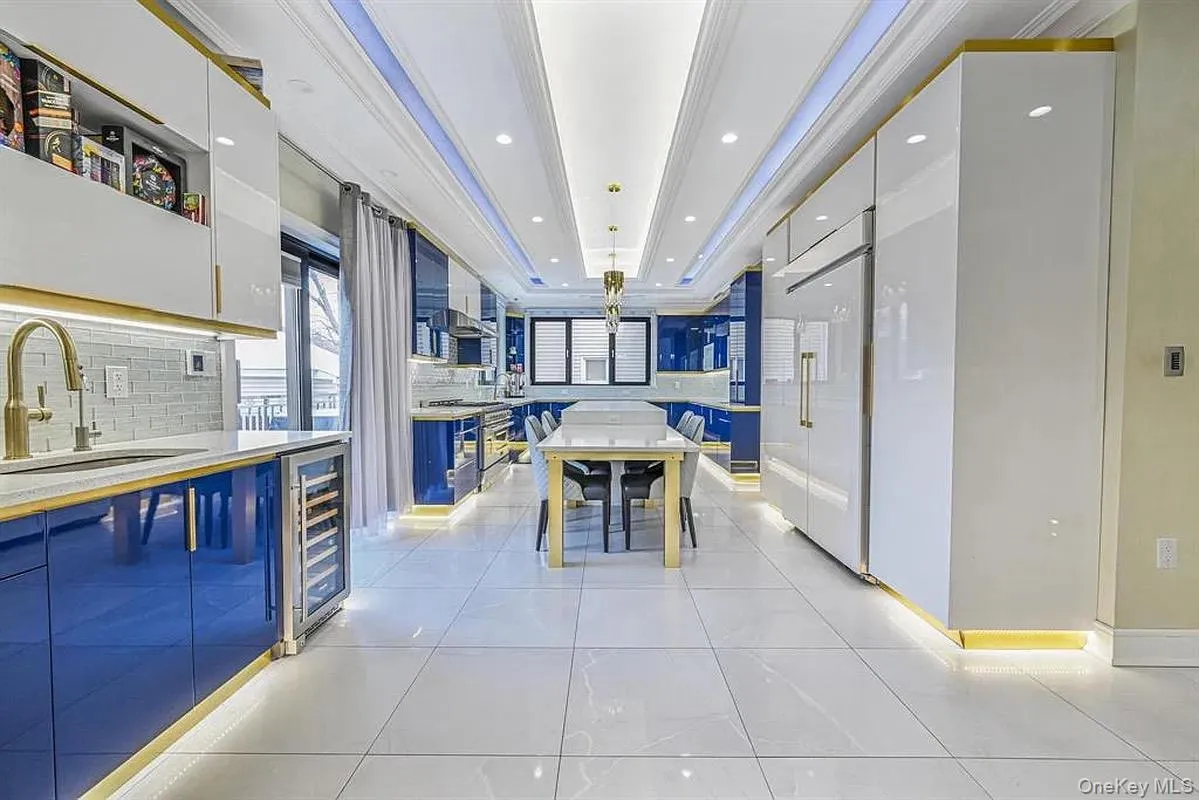 9921 62nd Drive, New York, NY, 7 Bedrooms Bedrooms, 12 Rooms Rooms,4 BathroomsBathrooms,Residential Lease,For Rent,62nd,0,1063234 9921 62nd Drive, New York, NY, 7 Bedrooms Bedrooms, 12 Rooms Rooms,4 BathroomsBathrooms,Residential Lease,For Rent,62nd,0,1063234