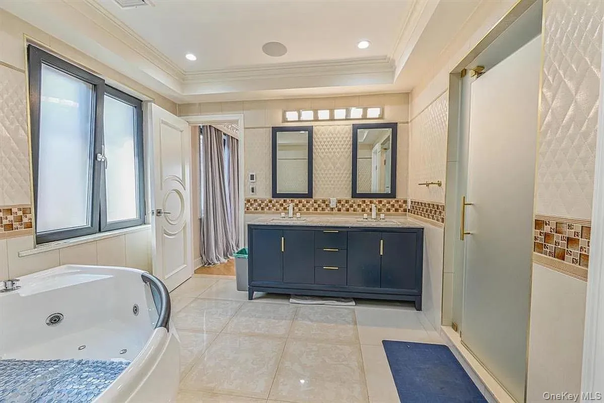 9921 62nd Drive, New York, NY, 7 Bedrooms Bedrooms, 12 Rooms Rooms,4 BathroomsBathrooms,Residential Lease,For Rent,62nd,0,1063234 9921 62nd Drive, New York, NY, 7 Bedrooms Bedrooms, 12 Rooms Rooms,4 BathroomsBathrooms,Residential Lease,For Rent,62nd,0,1063234