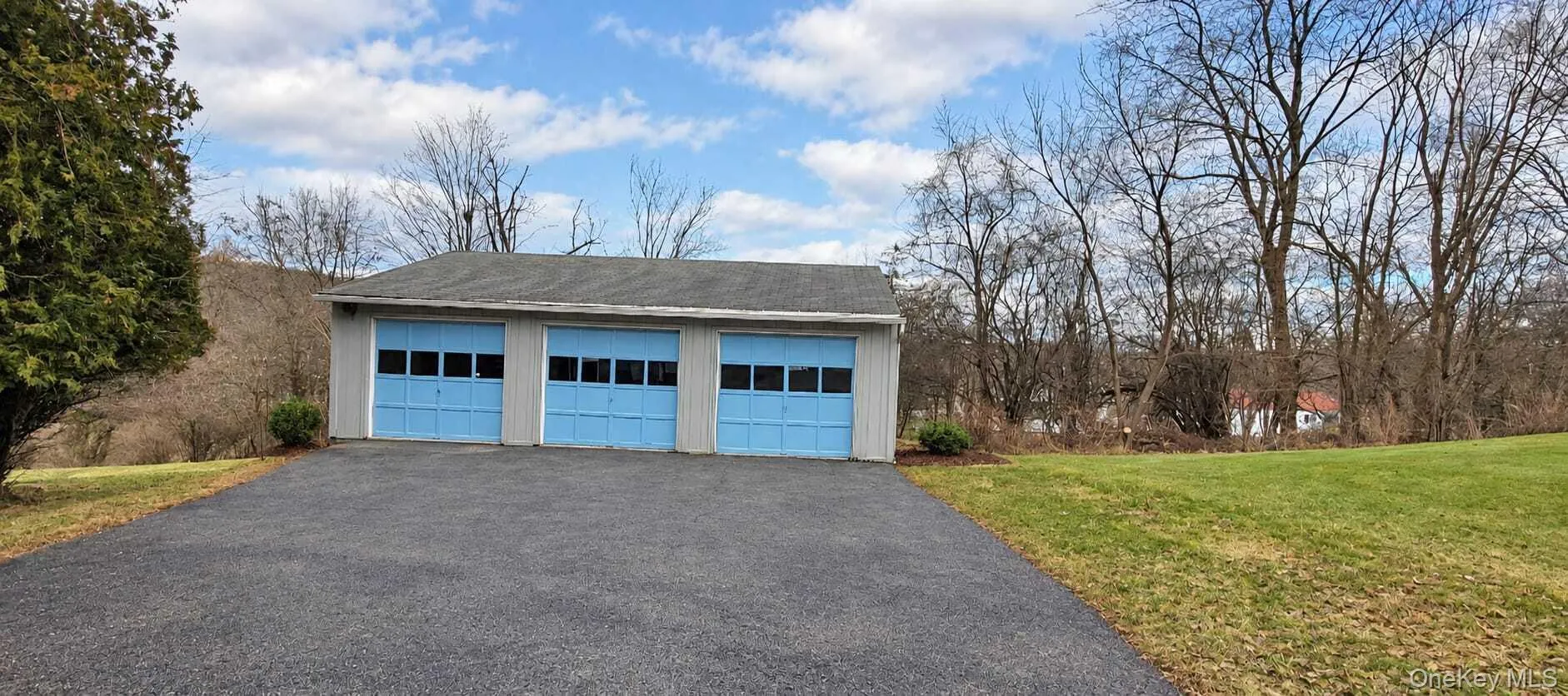 52 Surrey Road, Chester Town, NY, 4 Bedrooms Bedrooms, 8 Rooms Rooms,2 BathroomsBathrooms,Residential Lease,For Rent,Surrey,0,1063238 52 Surrey Road, Chester Town, NY, 4 Bedrooms Bedrooms, 8 Rooms Rooms,2 BathroomsBathrooms,Residential Lease,For Rent,Surrey,0,1063238