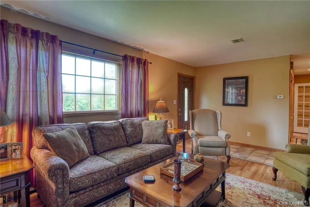 8 Roberts Drive, Blooming Grove, NY, 3 Bedrooms Bedrooms, 9 Rooms Rooms,2 BathroomsBathrooms,Residential Lease,For Rent,Roberts,0,1063239 8 Roberts Drive, Blooming Grove, NY, 3 Bedrooms Bedrooms, 9 Rooms Rooms,2 BathroomsBathrooms,Residential Lease,For Rent,Roberts,0,1063239