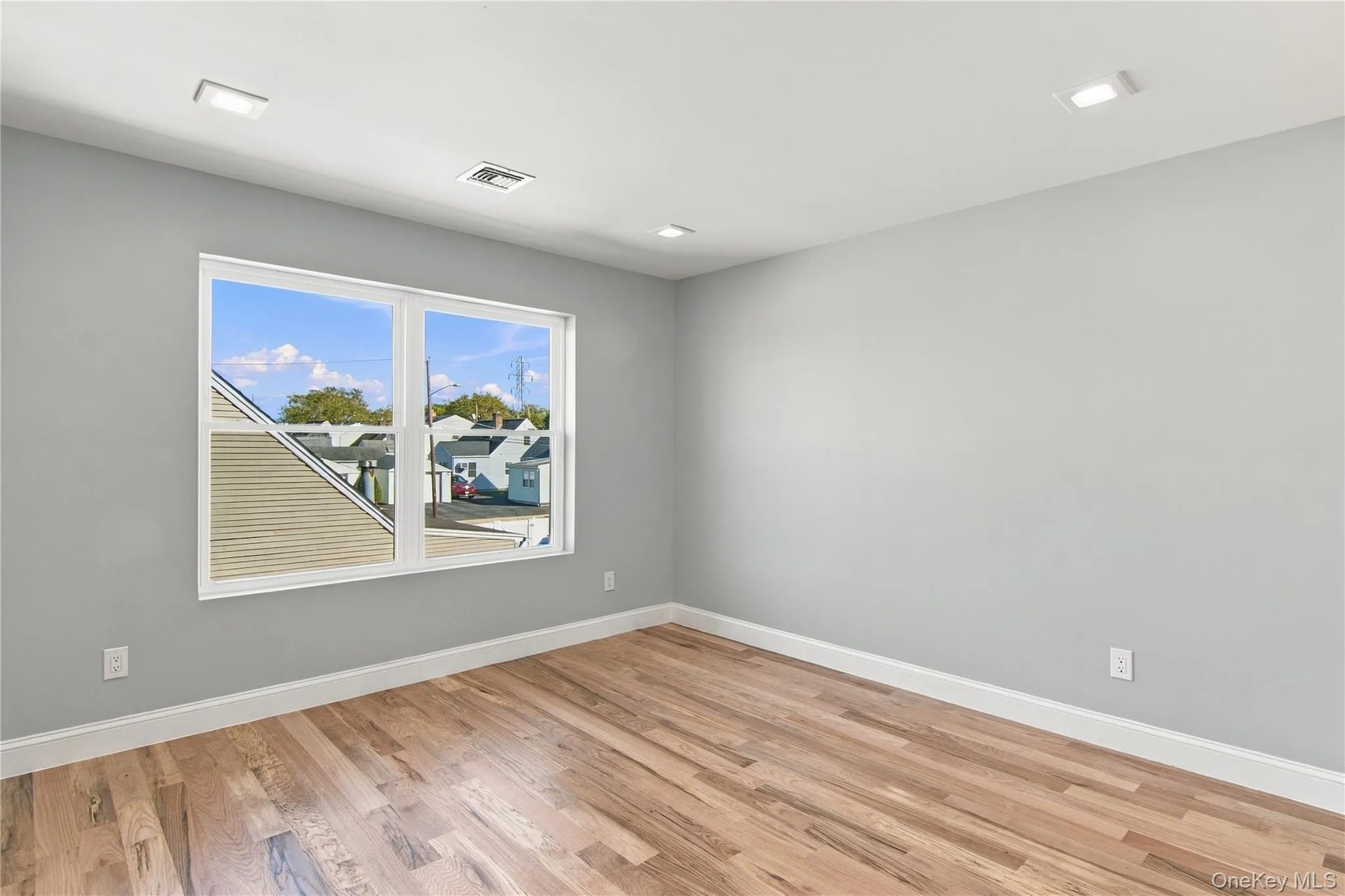 34 Wilson Road, Hempstead, NY, 6 Bedrooms Bedrooms, 10 Rooms Rooms,3 BathroomsBathrooms,Residential,For Rent,Wilson,0,1063244 34 Wilson Road, Hempstead, NY, 6 Bedrooms Bedrooms, 10 Rooms Rooms,3 BathroomsBathrooms,Residential,For Rent,Wilson,0,1063244