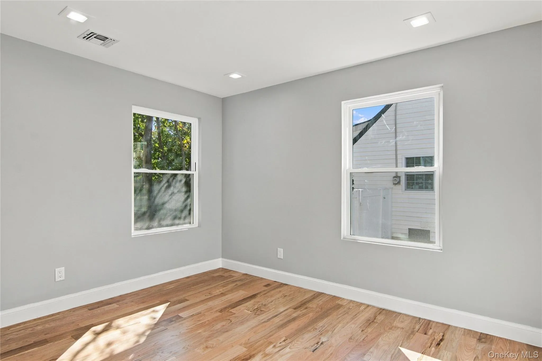 34 Wilson Road, Hempstead, NY, 6 Bedrooms Bedrooms, 10 Rooms Rooms,3 BathroomsBathrooms,Residential,For Rent,Wilson,0,1063244 34 Wilson Road, Hempstead, NY, 6 Bedrooms Bedrooms, 10 Rooms Rooms,3 BathroomsBathrooms,Residential,For Rent,Wilson,0,1063244