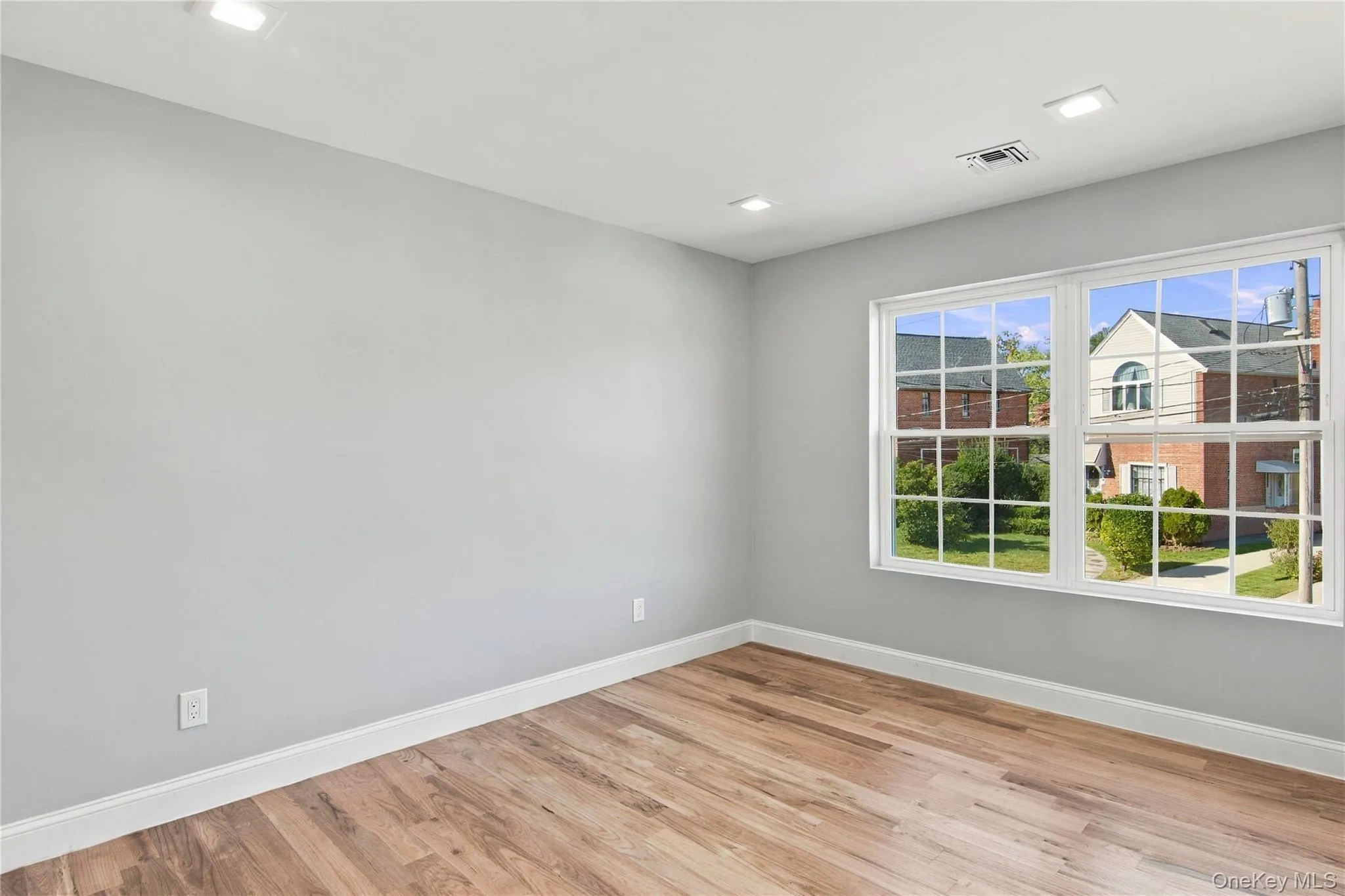 34 Wilson Road, Hempstead, NY, 6 Bedrooms Bedrooms, 10 Rooms Rooms,3 BathroomsBathrooms,Residential,For Rent,Wilson,0,1063244 34 Wilson Road, Hempstead, NY, 6 Bedrooms Bedrooms, 10 Rooms Rooms,3 BathroomsBathrooms,Residential,For Rent,Wilson,0,1063244