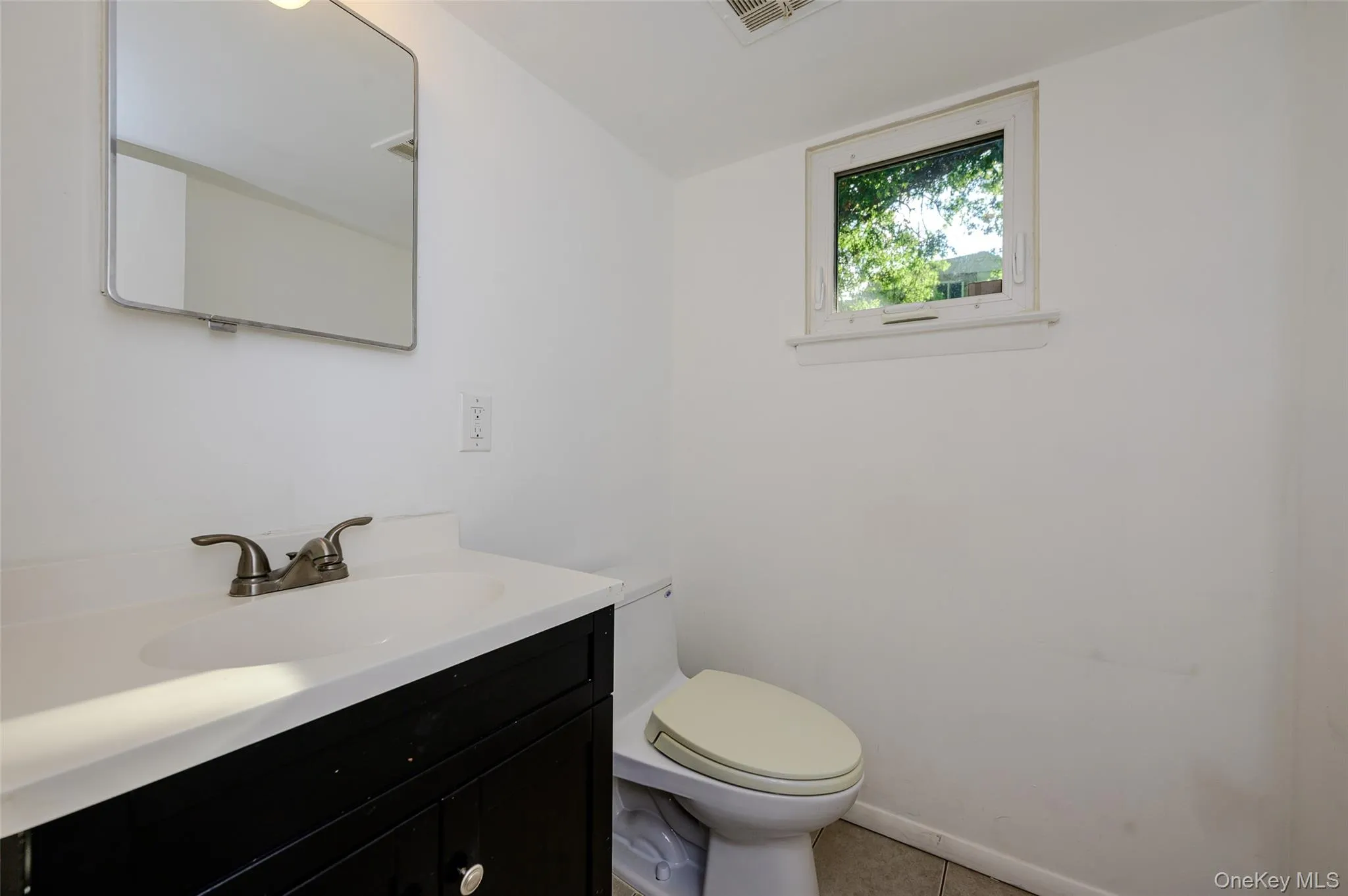 559 Leheigh Lane, Hempstead, NY, 4 Bedrooms Bedrooms, 8 Rooms Rooms,2 BathroomsBathrooms,Residential Lease,For Rent,Leheigh,0,1063260 559 Leheigh Lane, Hempstead, NY, 4 Bedrooms Bedrooms, 8 Rooms Rooms,2 BathroomsBathrooms,Residential Lease,For Rent,Leheigh,0,1063260