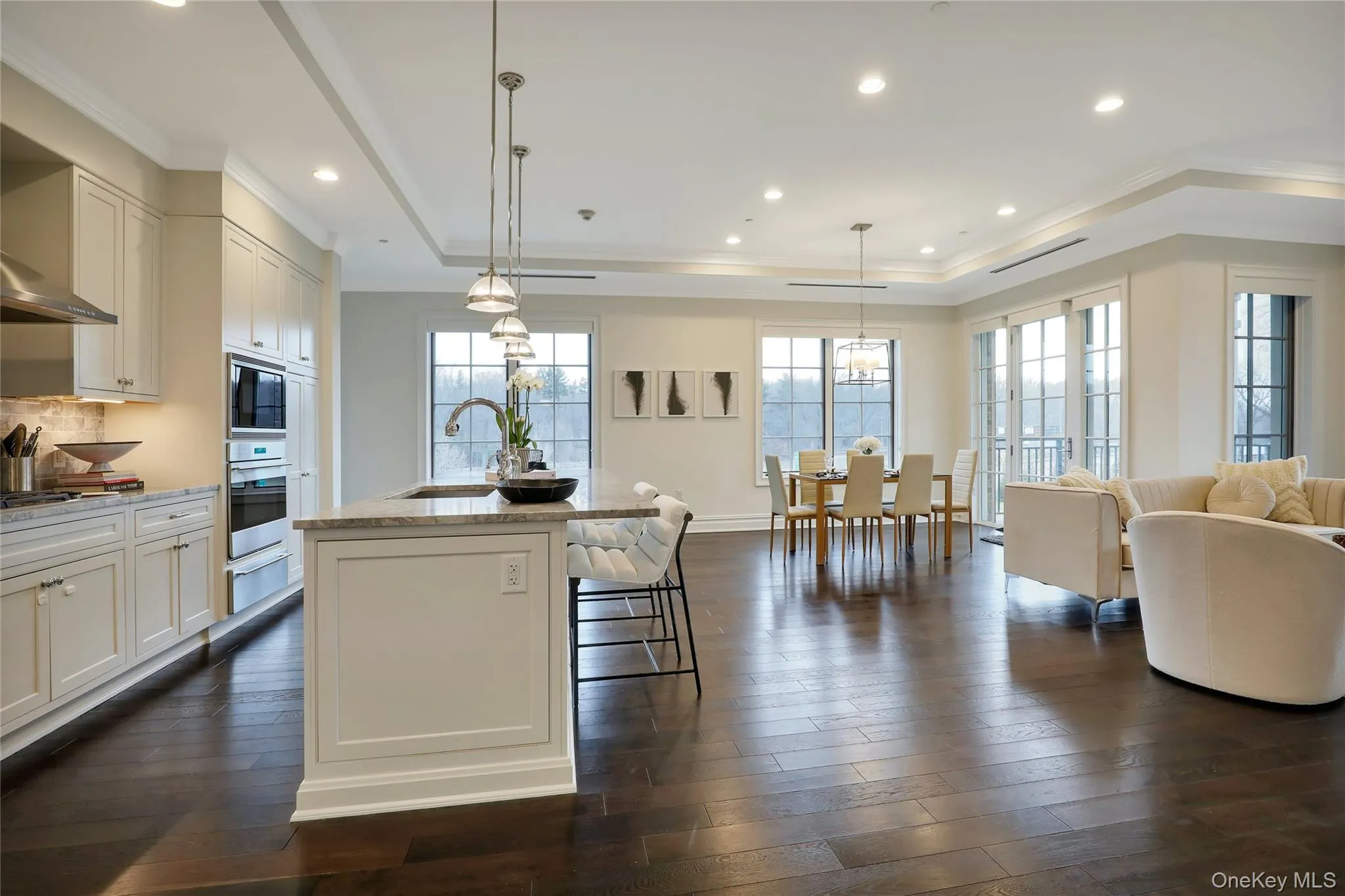 1000 Royal Court, North Hempstead, NY, 2 Bedrooms Bedrooms, 6 Rooms Rooms,2 BathroomsBathrooms,Residential Lease,For Rent,Royal,0,1063266 1000 Royal Court, North Hempstead, NY, 2 Bedrooms Bedrooms, 6 Rooms Rooms,2 BathroomsBathrooms,Residential Lease,For Rent,Royal,0,1063266