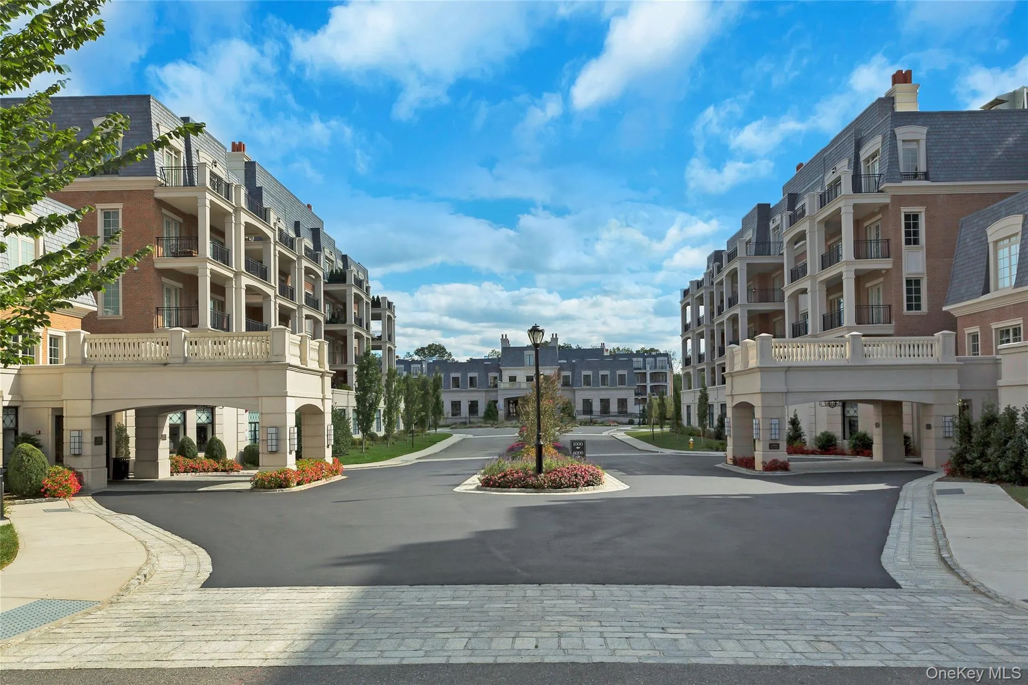 1000 Royal Court, North Hempstead, NY, 2 Bedrooms Bedrooms, 6 Rooms Rooms,2 BathroomsBathrooms,Residential Lease,For Rent,Royal,0,1063266 1000 Royal Court, North Hempstead, NY, 2 Bedrooms Bedrooms, 6 Rooms Rooms,2 BathroomsBathrooms,Residential Lease,For Rent,Royal,0,1063266