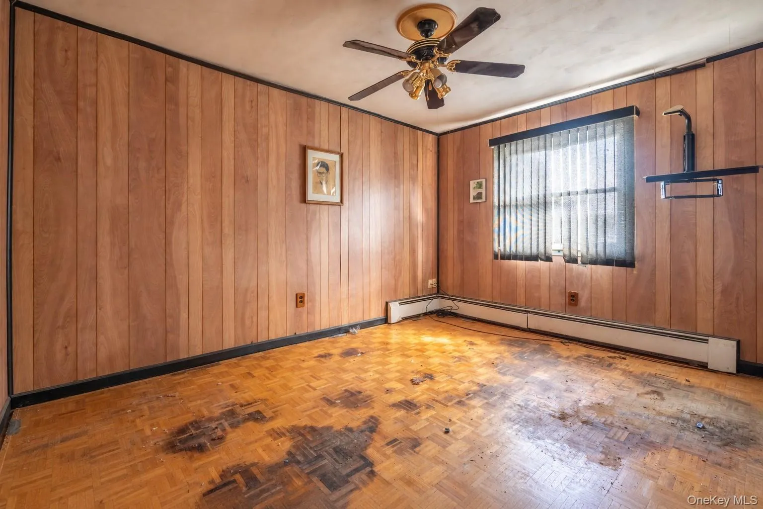AI Generated to stage and declutter to give buyers a better idea of the space. AI Generated to stage and declutter to give buyers a better idea of the space.