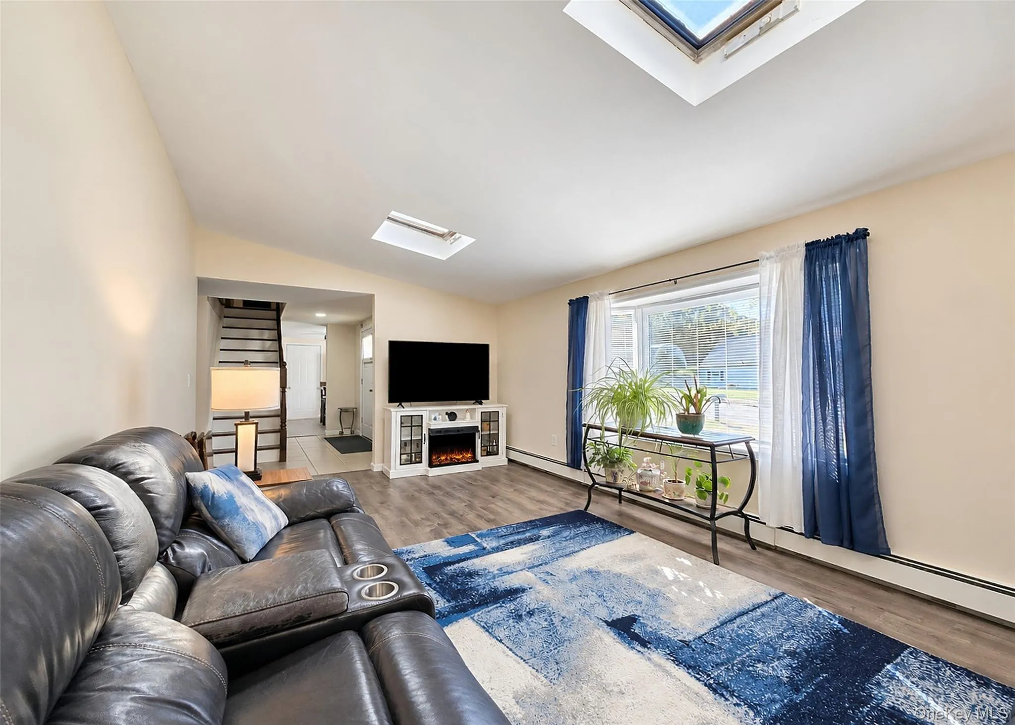 1343 Waverly Avenue, Brookhaven, NY, 5 Bedrooms Bedrooms, 8 Rooms Rooms,2 BathroomsBathrooms,Residential,For Rent,Waverly,0,1063277 1343 Waverly Avenue, Brookhaven, NY, 5 Bedrooms Bedrooms, 8 Rooms Rooms,2 BathroomsBathrooms,Residential,For Rent,Waverly,0,1063277