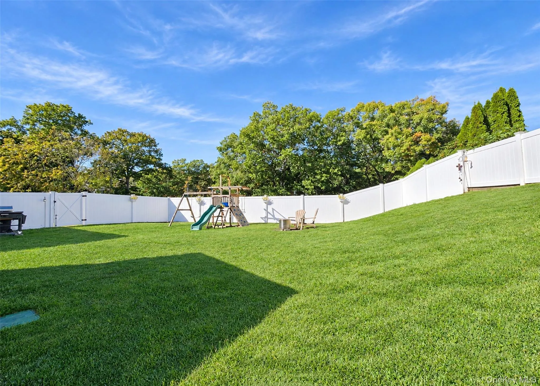 1343 Waverly Avenue, Brookhaven, NY, 5 Bedrooms Bedrooms, 8 Rooms Rooms,2 BathroomsBathrooms,Residential,For Rent,Waverly,0,1063277 1343 Waverly Avenue, Brookhaven, NY, 5 Bedrooms Bedrooms, 8 Rooms Rooms,2 BathroomsBathrooms,Residential,For Rent,Waverly,0,1063277