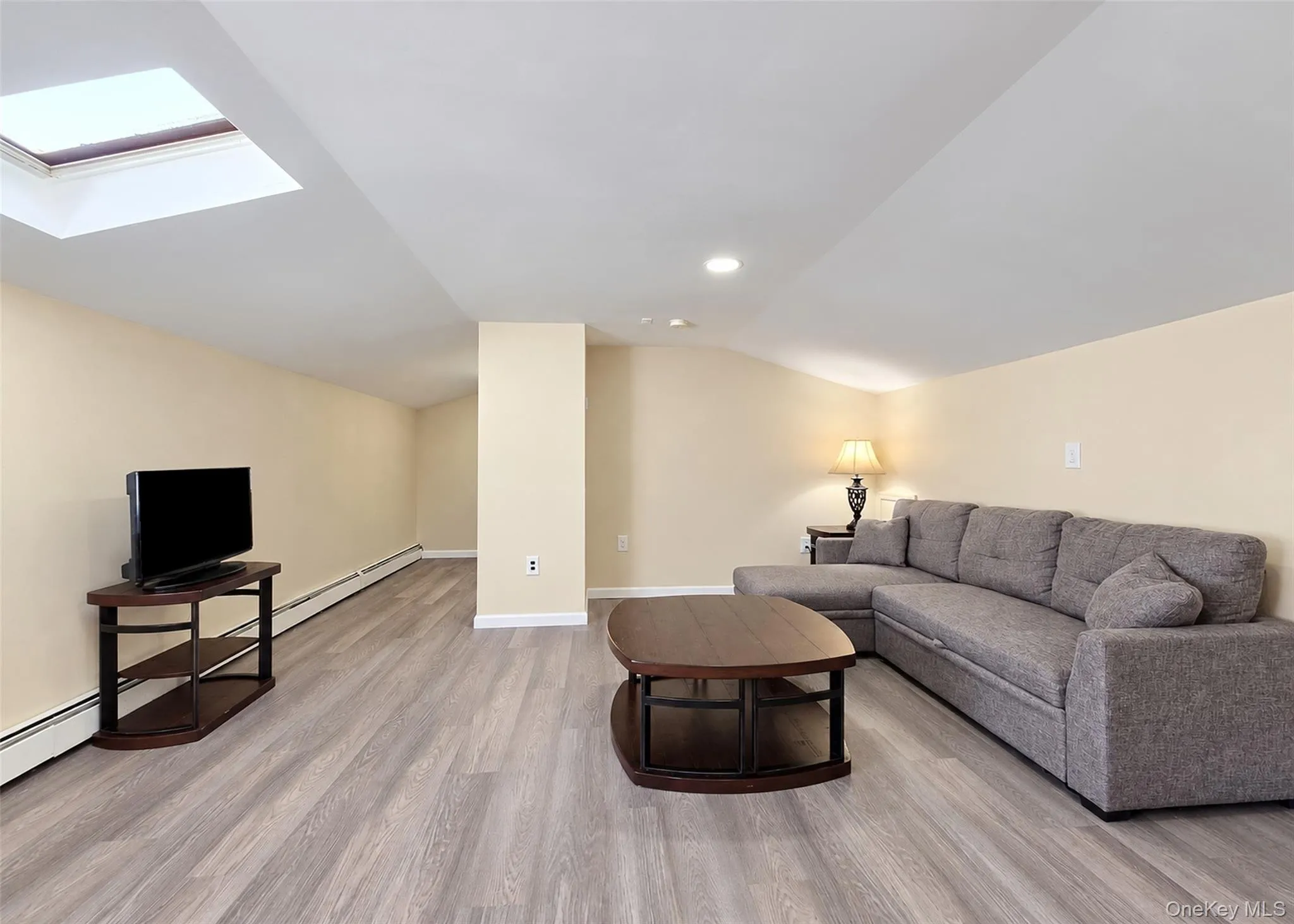 1343 Waverly Avenue, Brookhaven, NY, 5 Bedrooms Bedrooms, 8 Rooms Rooms,2 BathroomsBathrooms,Residential,For Rent,Waverly,0,1063277 1343 Waverly Avenue, Brookhaven, NY, 5 Bedrooms Bedrooms, 8 Rooms Rooms,2 BathroomsBathrooms,Residential,For Rent,Waverly,0,1063277