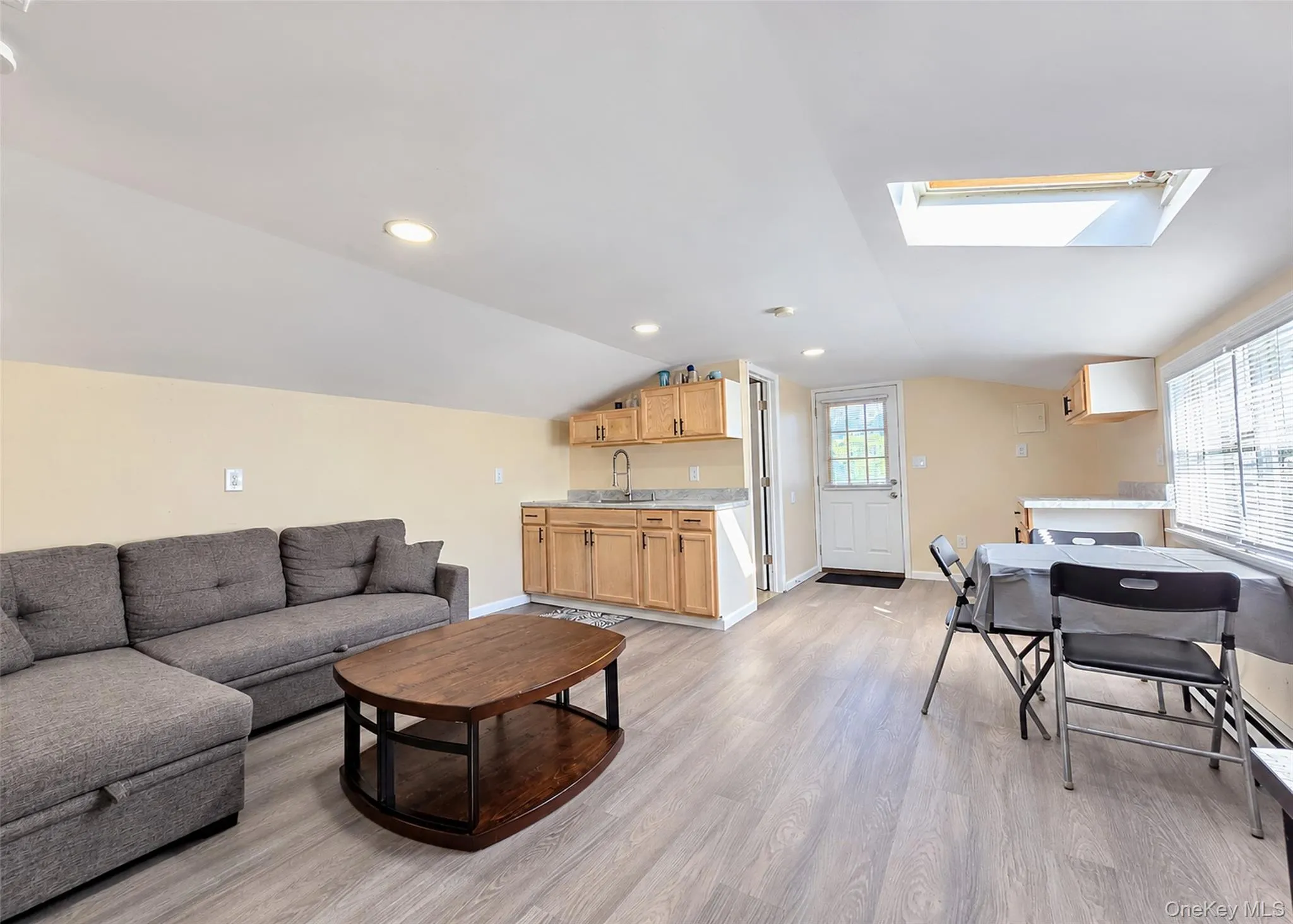 1343 Waverly Avenue, Brookhaven, NY, 5 Bedrooms Bedrooms, 8 Rooms Rooms,2 BathroomsBathrooms,Residential,For Rent,Waverly,0,1063277 1343 Waverly Avenue, Brookhaven, NY, 5 Bedrooms Bedrooms, 8 Rooms Rooms,2 BathroomsBathrooms,Residential,For Rent,Waverly,0,1063277