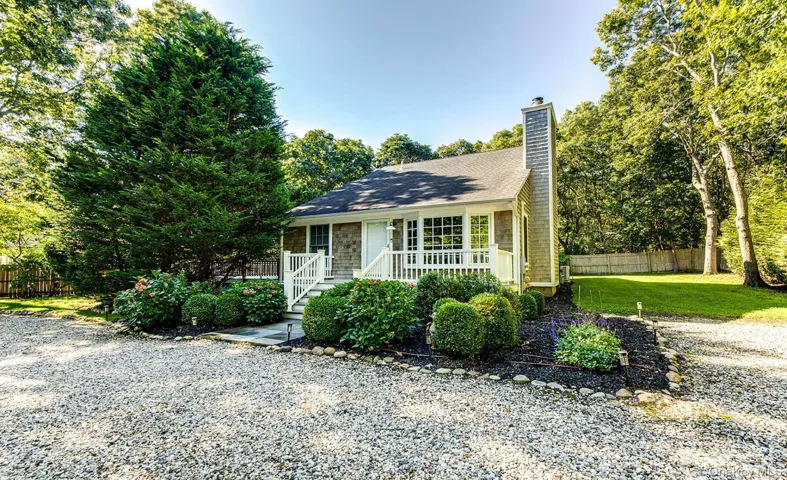 4 Montauk Boulevard, East Hampton, New York 11937