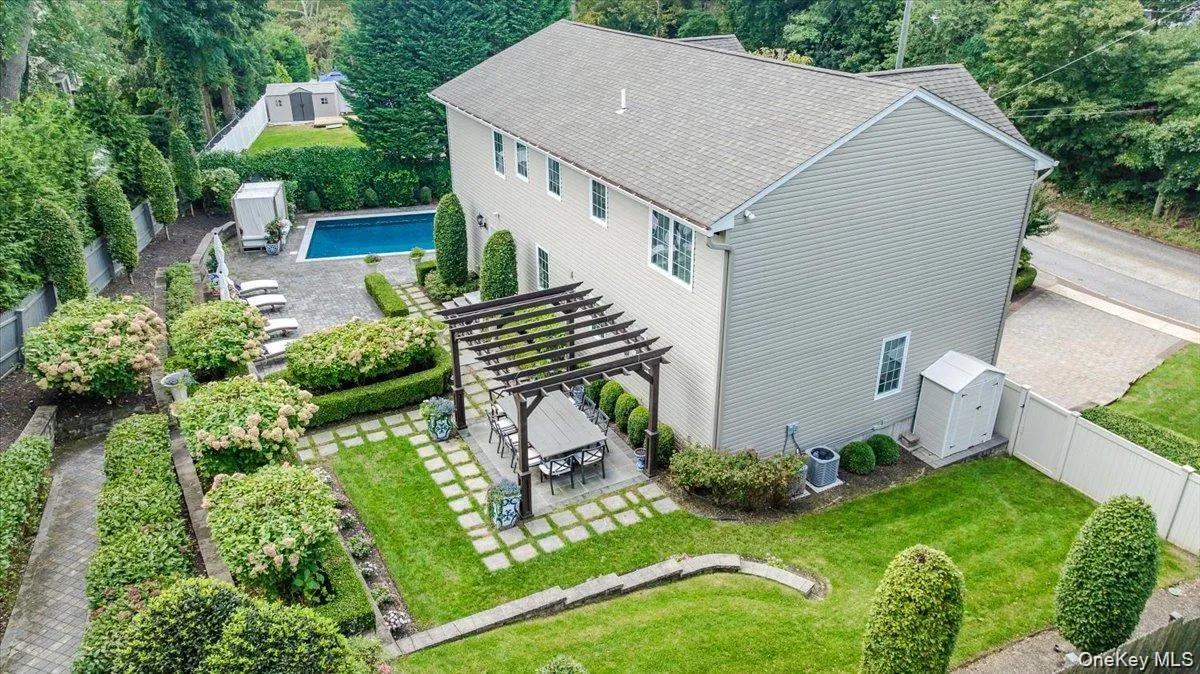 76 Bay Road, Huntington, NY, 4 Bedrooms Bedrooms, 9 Rooms Rooms,4 BathroomsBathrooms,Residential,For Rent,Bay,0,1063288 76 Bay Road, Huntington, NY, 4 Bedrooms Bedrooms, 9 Rooms Rooms,4 BathroomsBathrooms,Residential,For Rent,Bay,0,1063288