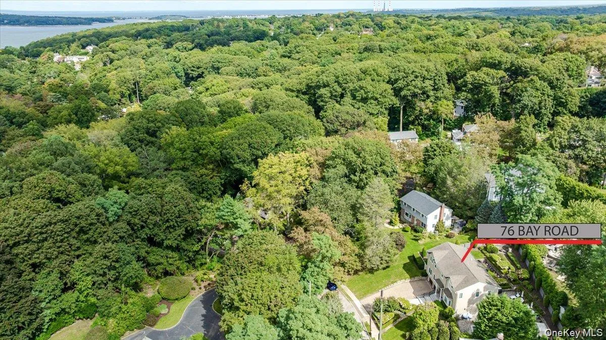 76 Bay Road, Huntington, NY, 4 Bedrooms Bedrooms, 9 Rooms Rooms,4 BathroomsBathrooms,Residential,For Rent,Bay,0,1063288 76 Bay Road, Huntington, NY, 4 Bedrooms Bedrooms, 9 Rooms Rooms,4 BathroomsBathrooms,Residential,For Rent,Bay,0,1063288