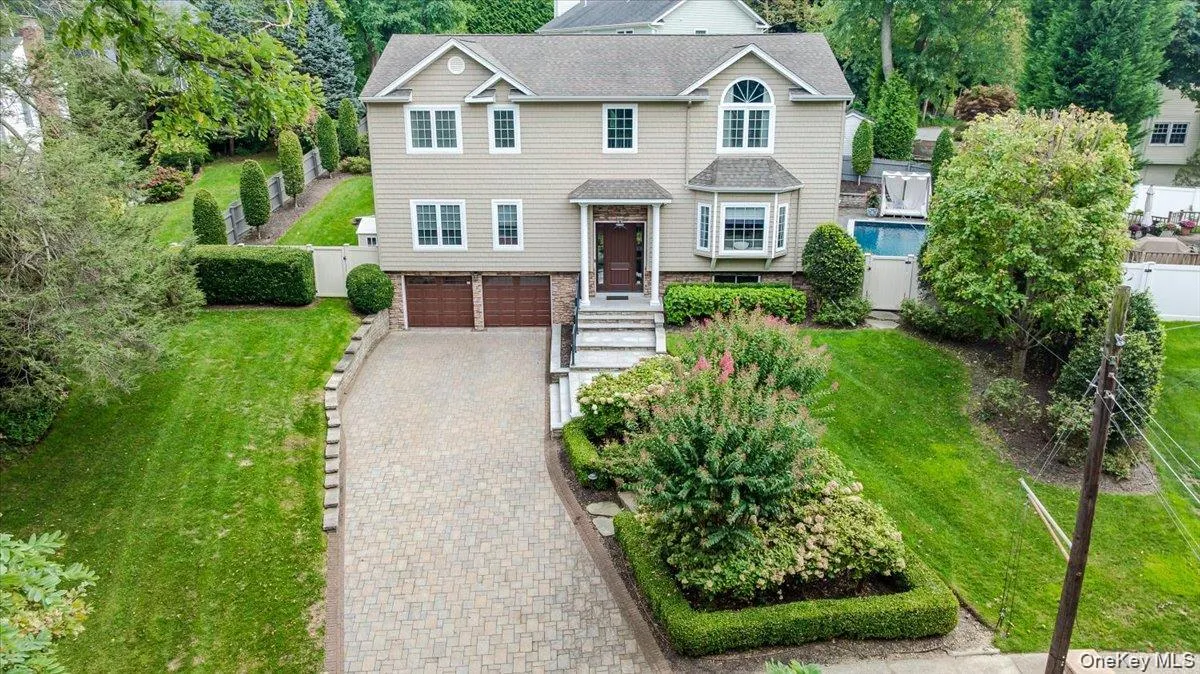 76 Bay Road, Huntington, NY, 4 Bedrooms Bedrooms, 9 Rooms Rooms,4 BathroomsBathrooms,Residential,For Rent,Bay,0,1063288 76 Bay Road, Huntington, NY, 4 Bedrooms Bedrooms, 9 Rooms Rooms,4 BathroomsBathrooms,Residential,For Rent,Bay,0,1063288