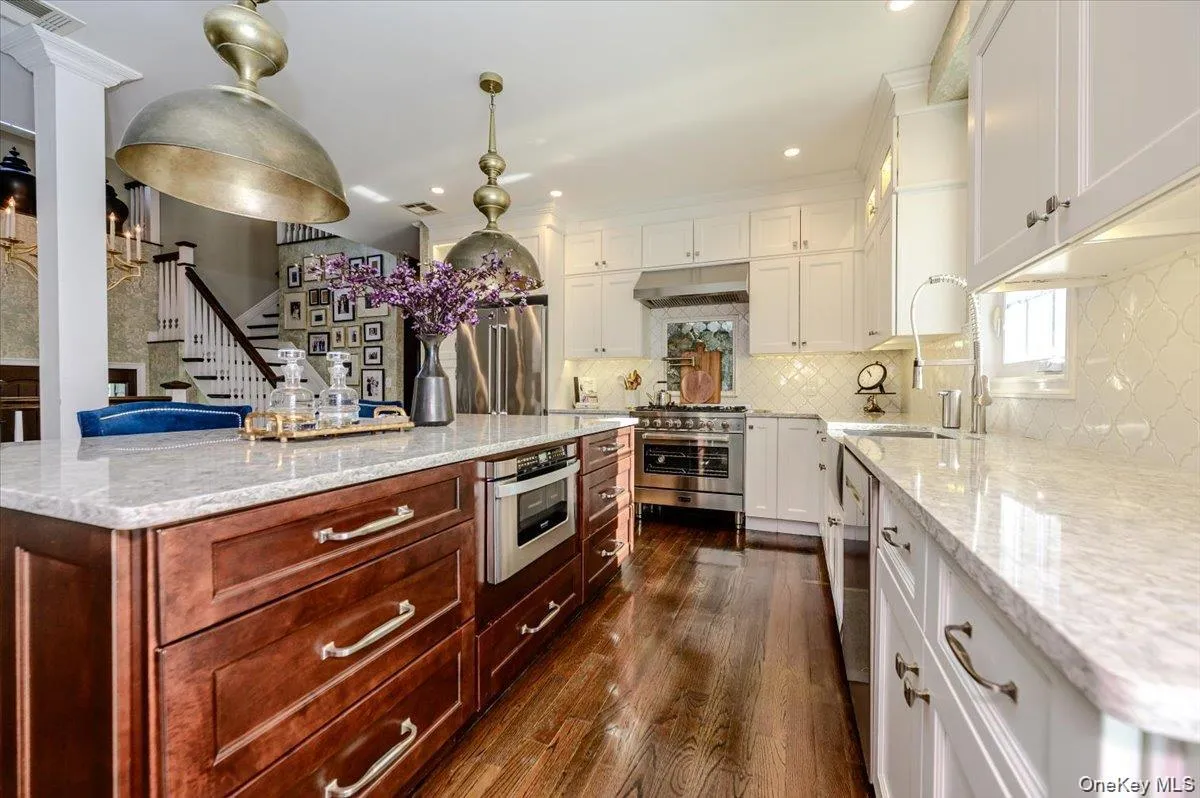 76 Bay Road, Huntington, NY, 4 Bedrooms Bedrooms, 9 Rooms Rooms,4 BathroomsBathrooms,Residential,For Rent,Bay,0,1063288 76 Bay Road, Huntington, NY, 4 Bedrooms Bedrooms, 9 Rooms Rooms,4 BathroomsBathrooms,Residential,For Rent,Bay,0,1063288