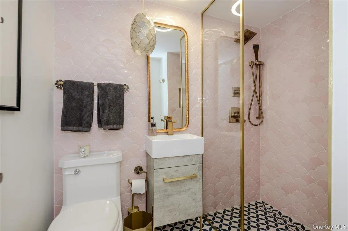 76 Bay Road, Huntington, NY, 4 Bedrooms Bedrooms, 9 Rooms Rooms,4 BathroomsBathrooms,Residential,For Rent,Bay,0,1063288 76 Bay Road, Huntington, NY, 4 Bedrooms Bedrooms, 9 Rooms Rooms,4 BathroomsBathrooms,Residential,For Rent,Bay,0,1063288