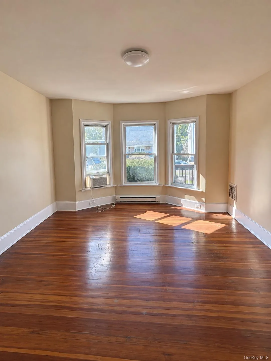 10 Streit Avenue, Poughkeepsie (town), NY, 7 Bedroom Bedrooms, 6 Room Rooms,2 BathroomBathrooms,Residential Lease,For Rent,Streit,0,1063291 10 Streit Avenue, Poughkeepsie (town), NY, 7 Bedroom Bedrooms, 6 Room Rooms,2 BathroomBathrooms,Residential Lease,For Rent,Streit,0,1063291