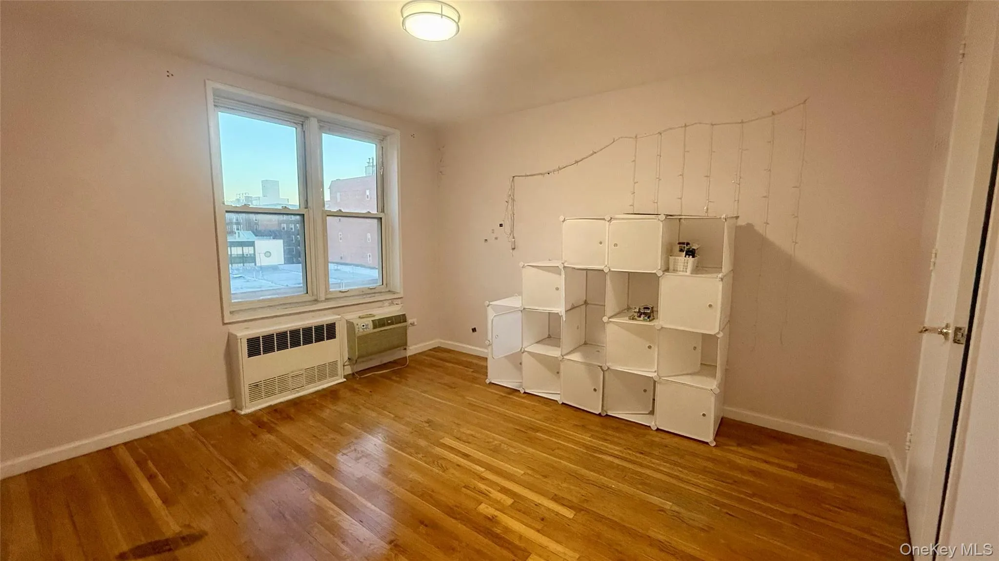 144-70 41st Avenue, New York, NY, 2 Bedrooms Bedrooms, 6 Rooms Rooms,1 BathroomBathrooms,Residential,For Rent,41st,0,1063292 144-70 41st Avenue, New York, NY, 2 Bedrooms Bedrooms, 6 Rooms Rooms,1 BathroomBathrooms,Residential,For Rent,41st,0,1063292
