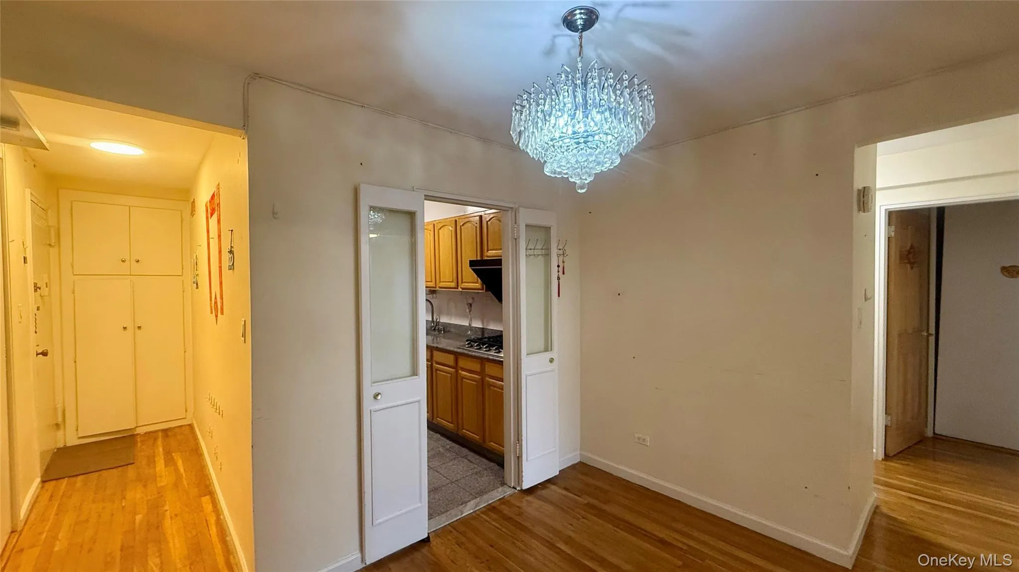 144-70 41st Avenue, New York, NY, 2 Bedrooms Bedrooms, 6 Rooms Rooms,1 BathroomBathrooms,Residential,For Rent,41st,0,1063292 144-70 41st Avenue, New York, NY, 2 Bedrooms Bedrooms, 6 Rooms Rooms,1 BathroomBathrooms,Residential,For Rent,41st,0,1063292