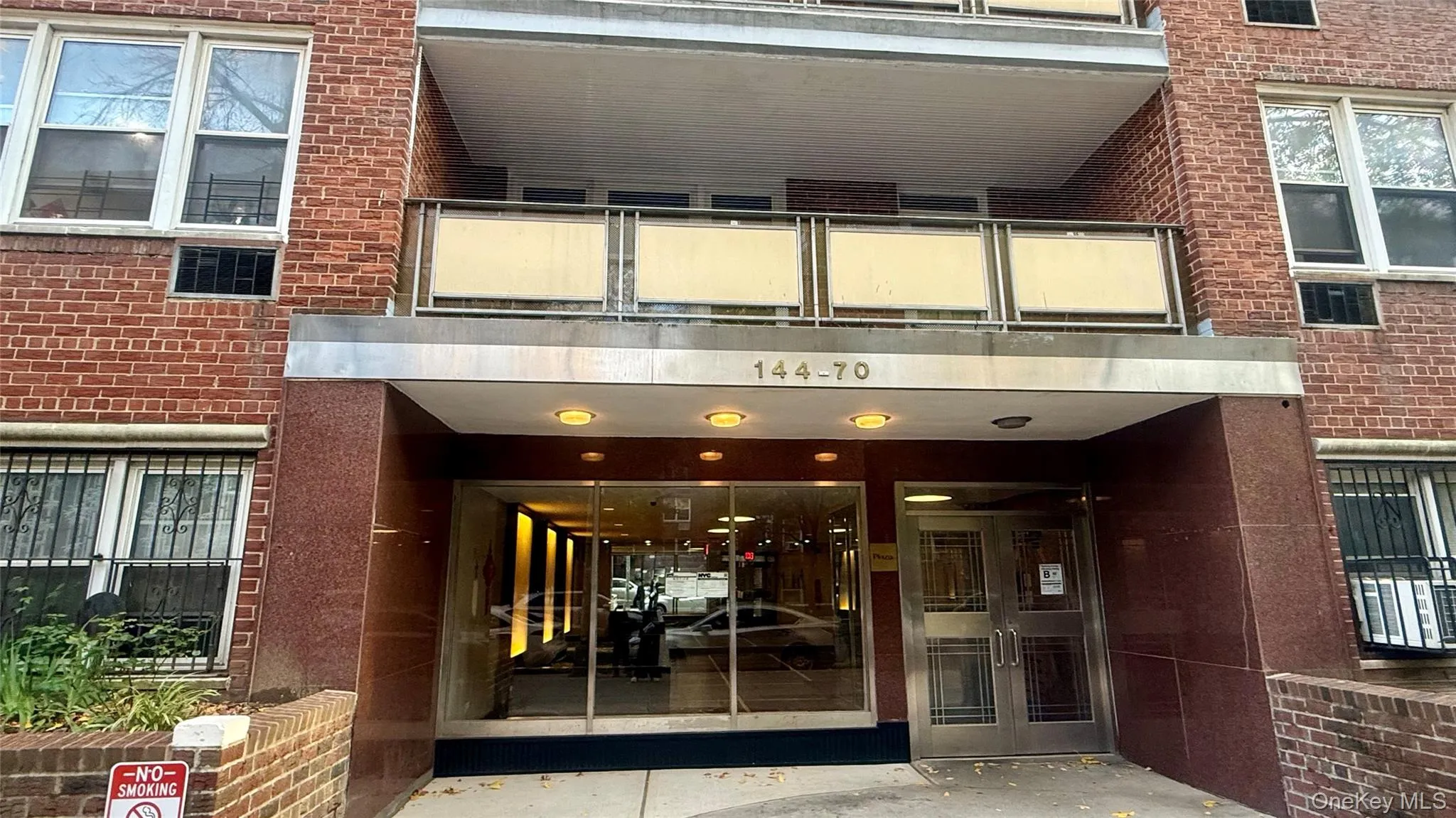144-70 41st Avenue, New York, NY, 2 Bedrooms Bedrooms, 6 Rooms Rooms,1 BathroomBathrooms,Residential,For Rent,41st,0,1063292 144-70 41st Avenue, New York, NY, 2 Bedrooms Bedrooms, 6 Rooms Rooms,1 BathroomBathrooms,Residential,For Rent,41st,0,1063292